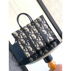 디올 Dior East-West 토트 백 40.5CM