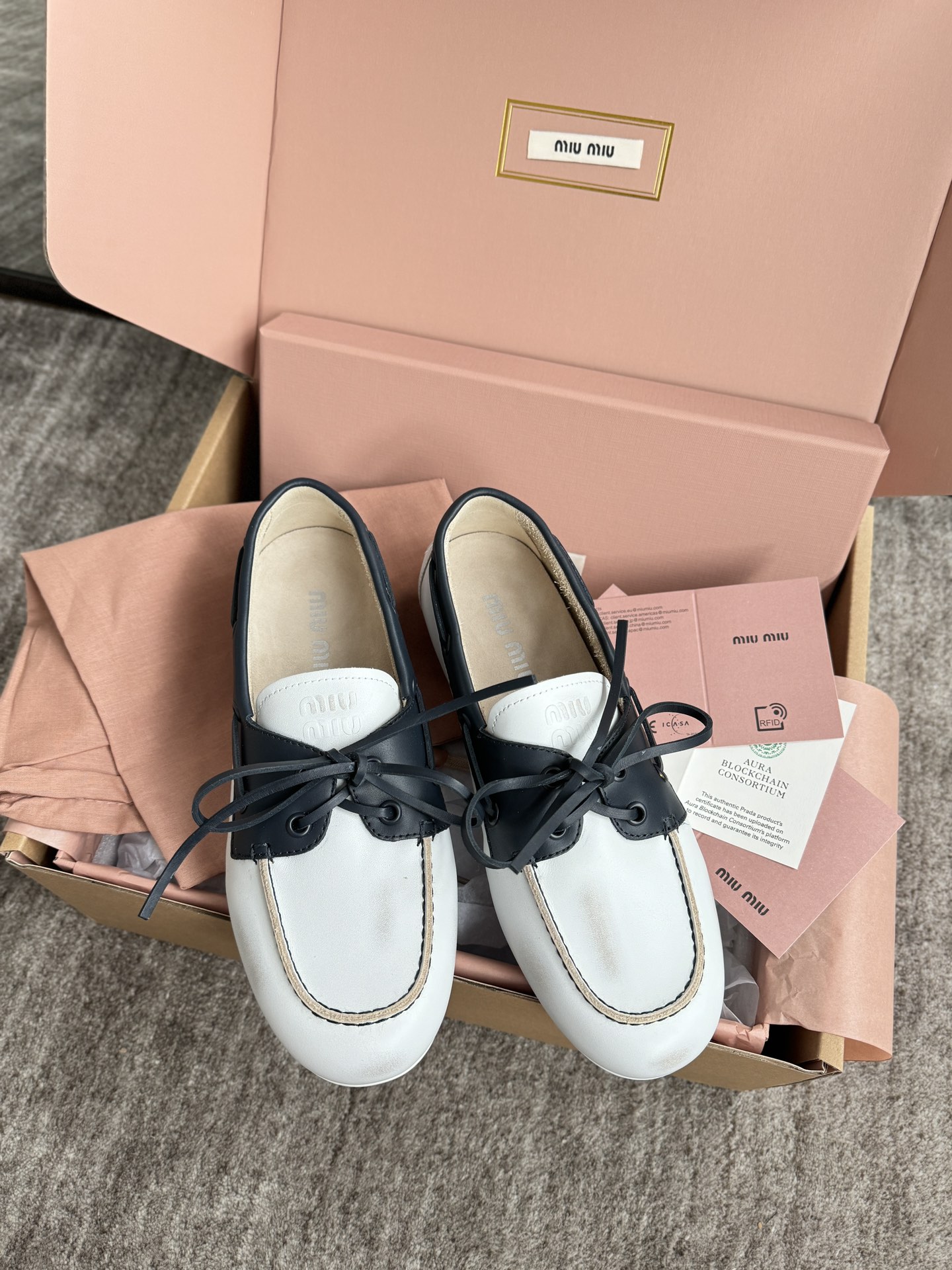 미우 미우 Miu Miu 로퍼