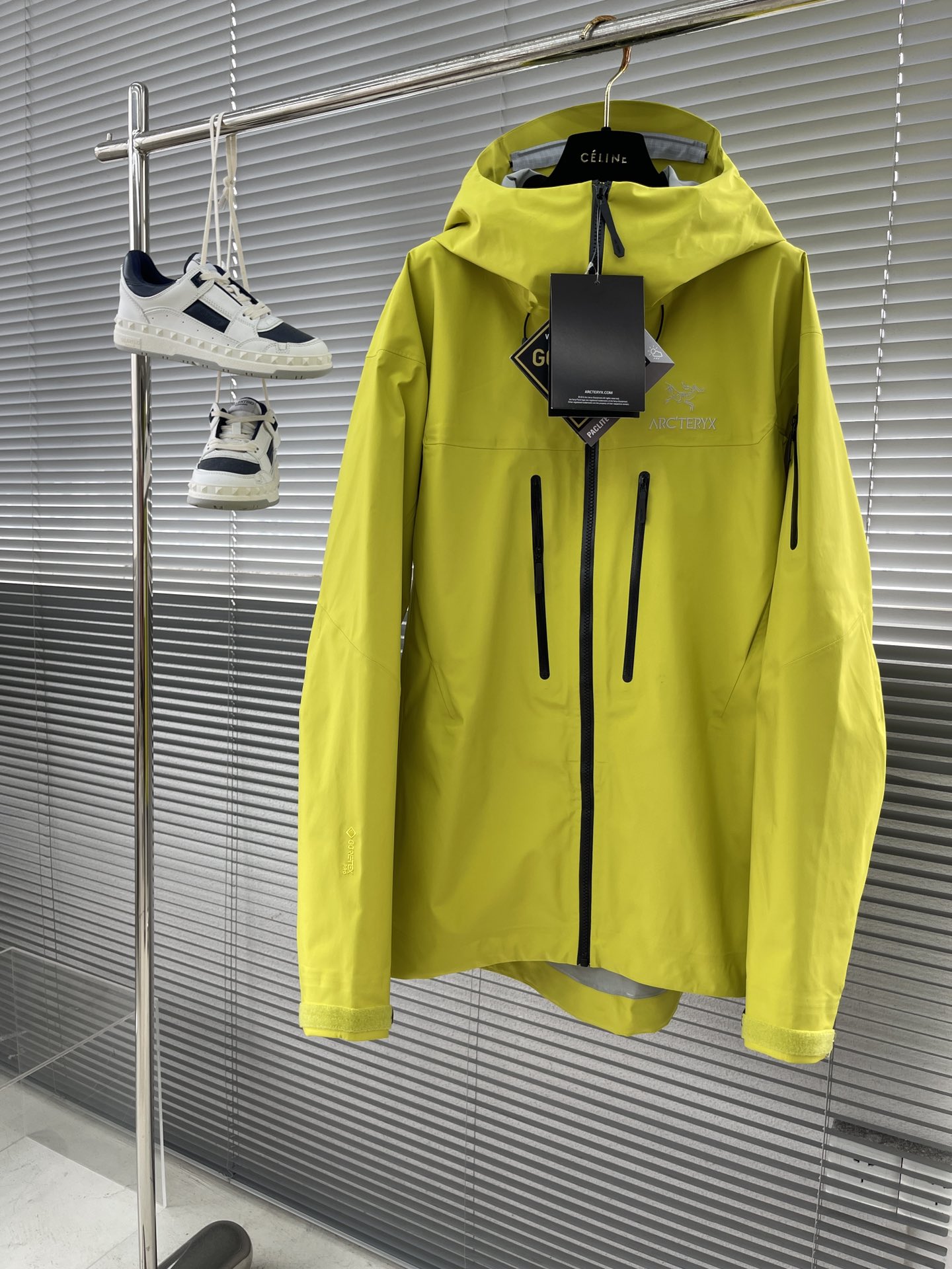 아크테릭스 ARC'TERYX 재킷