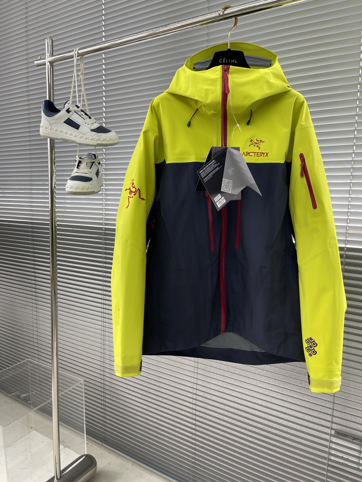 아크테릭스 ARC'TERYX 재킷