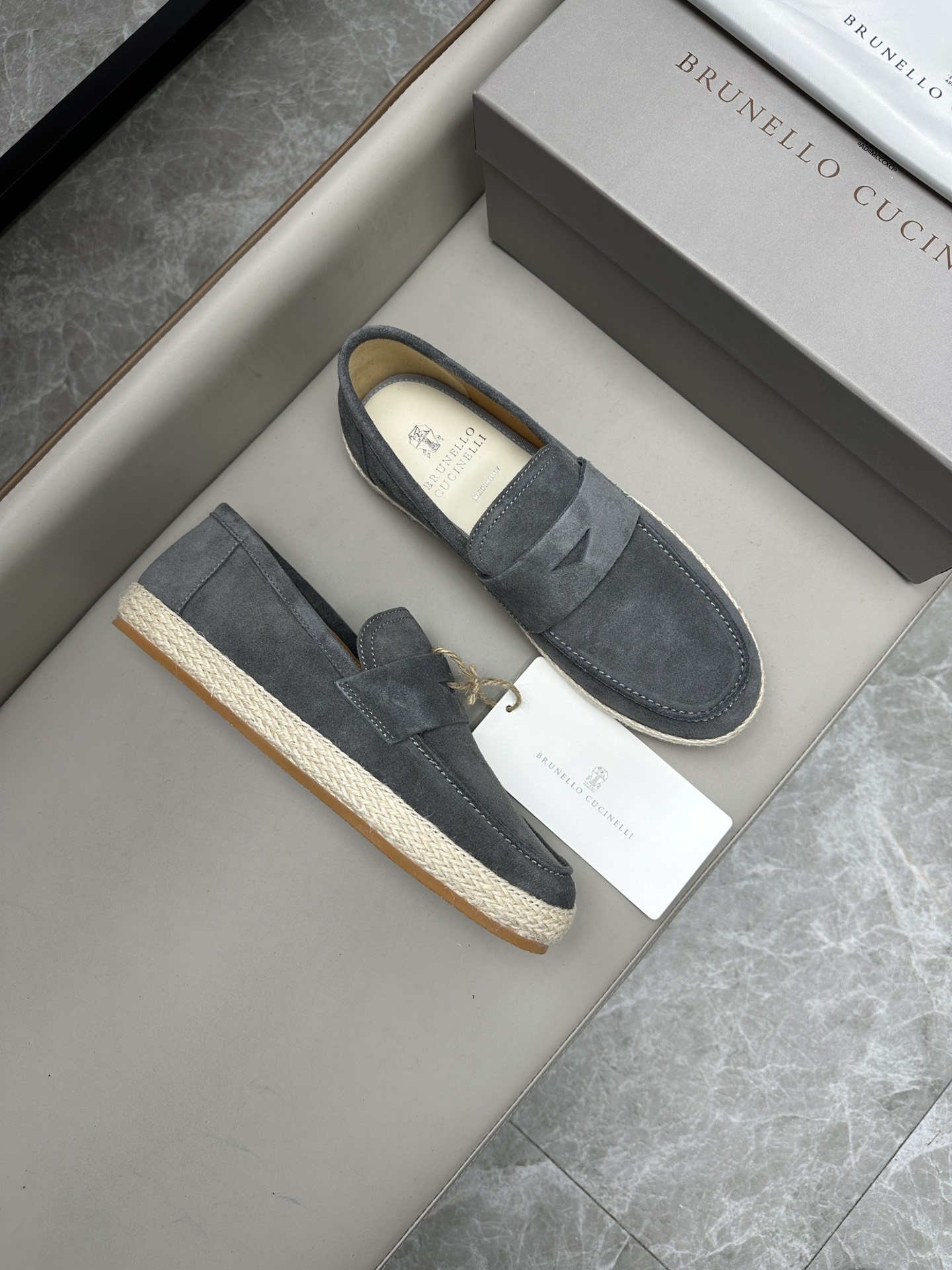 Brunello Cucinelli 스니커즈