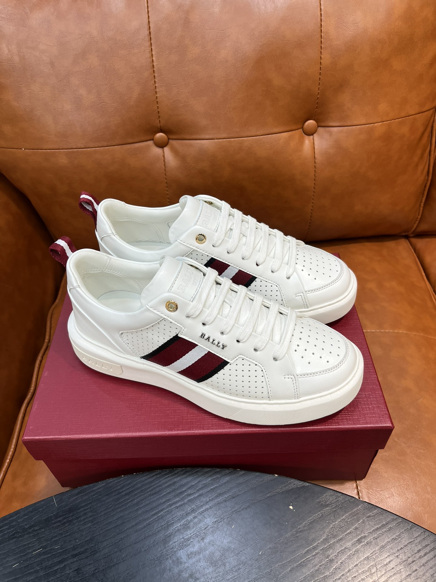 발리 BALLY 스니커즈