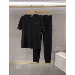로에베 LOEWE 옷과 바지 한 벌