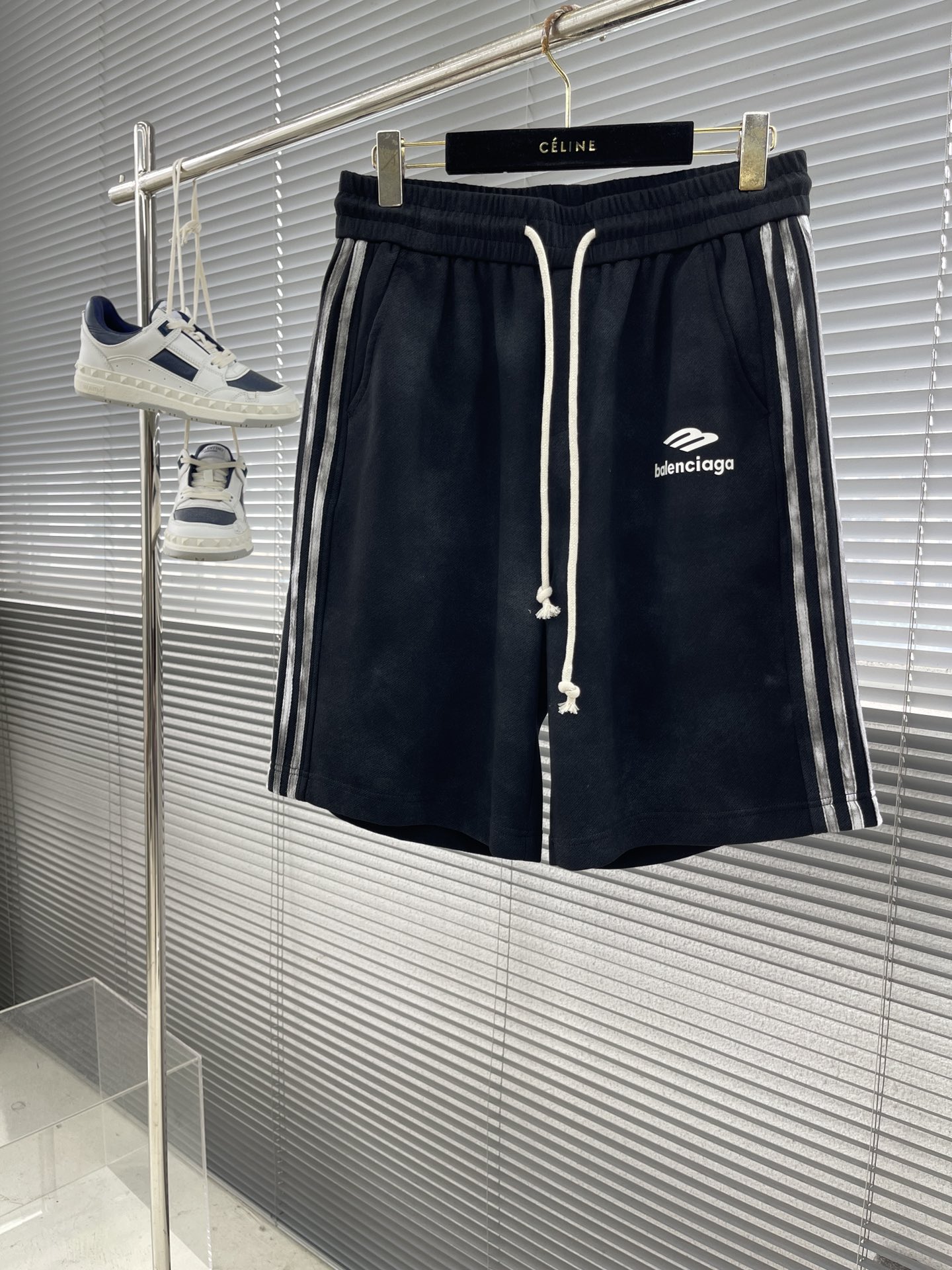발렌시아가 Balenciaga 반바지
