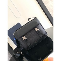 디올 Dior Explorer 1ESME061YIH 크로스 백 31CM