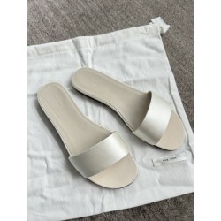 더 로우 The Row 샌들