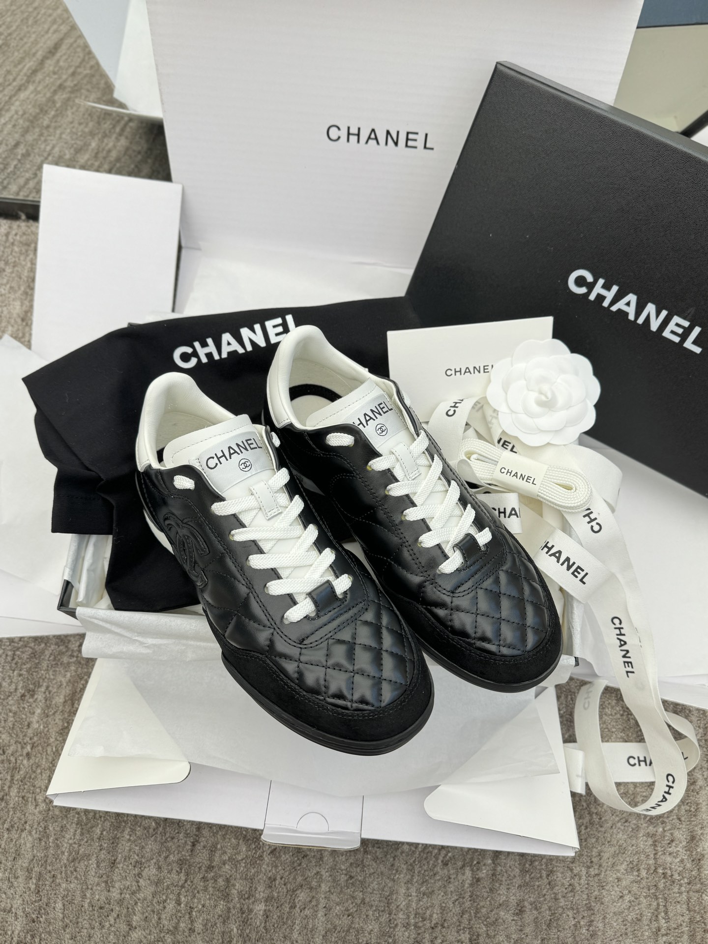 샤넬 CHANEL 스니커즈