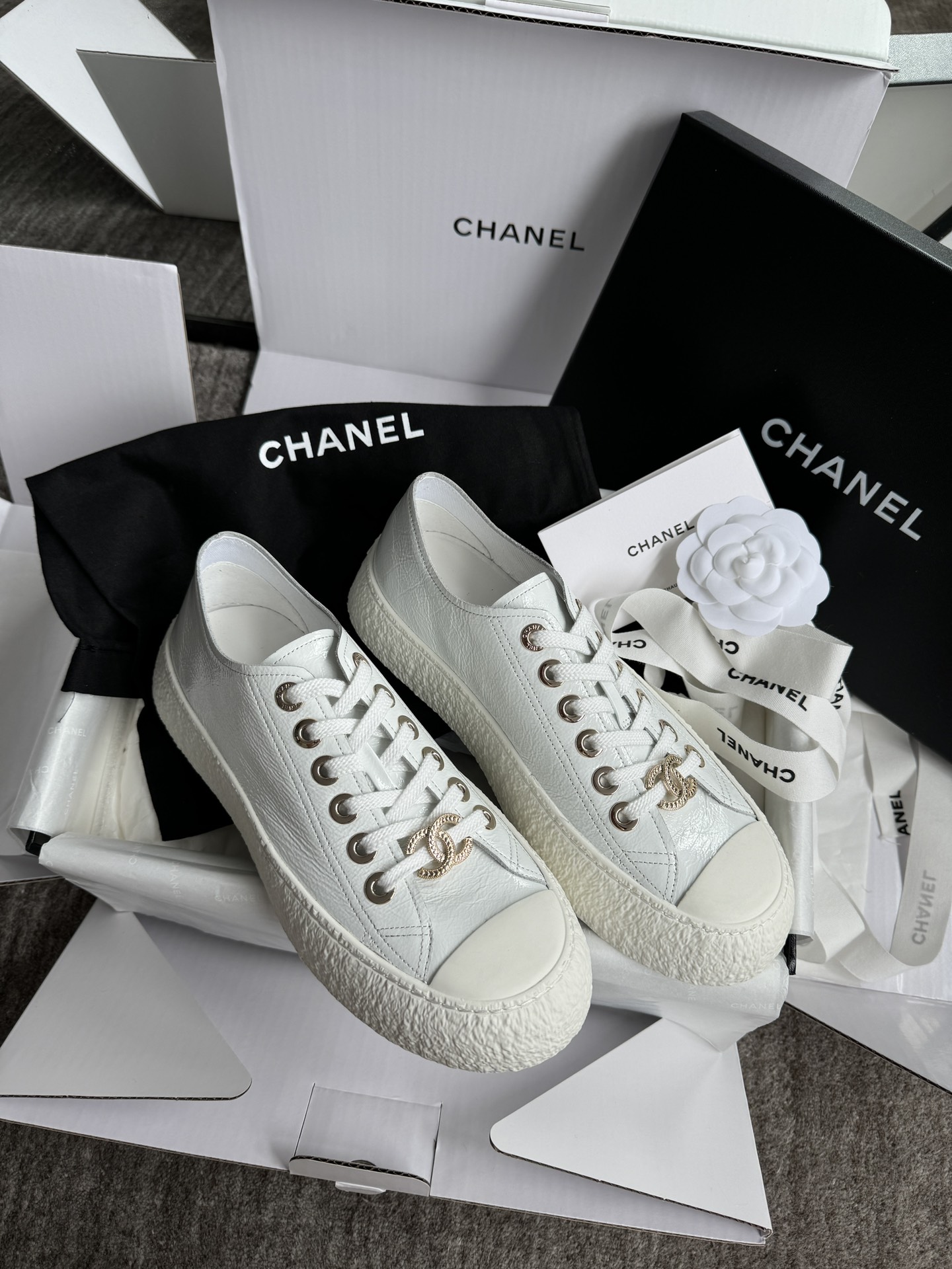 샤넬 CHANEL 스니커즈