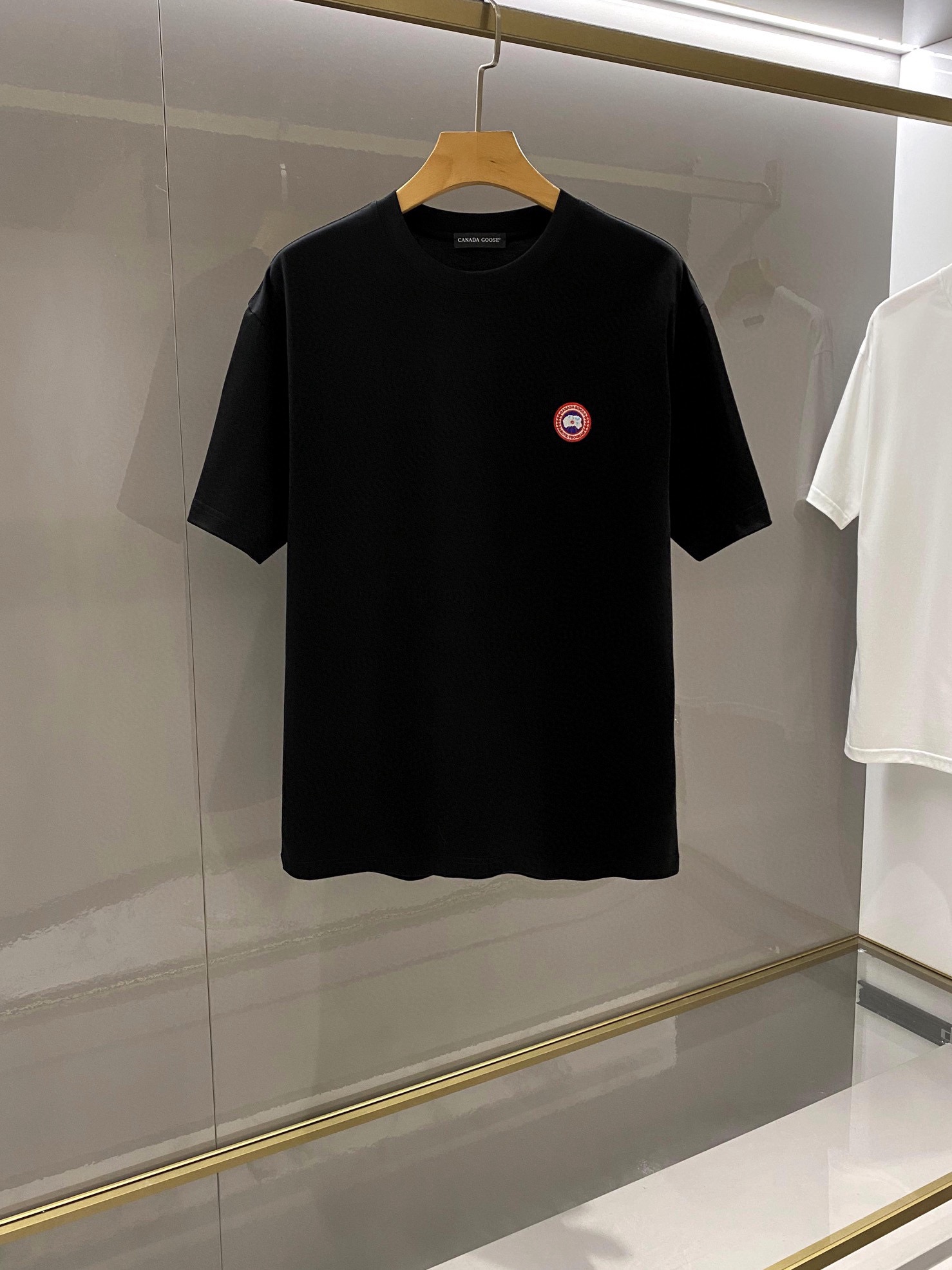 캐나다구스 Canada Goose 반팔 티셔츠