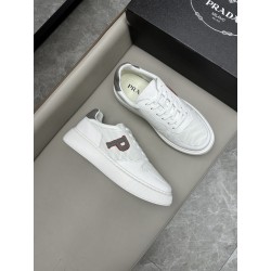 프라다 Prada 스니커즈