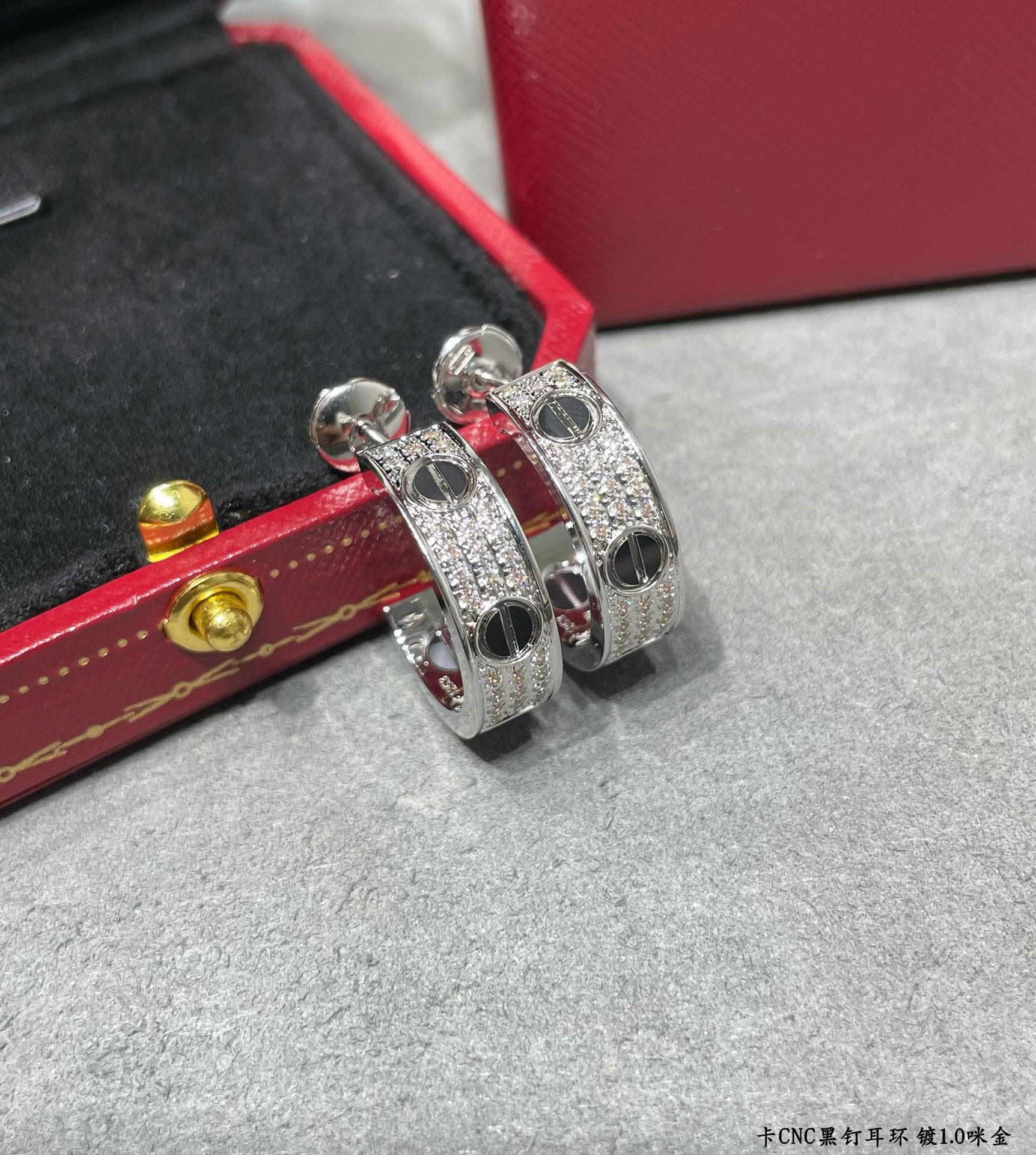까르띠에 Cartier LOVE 러브 귀걸이
