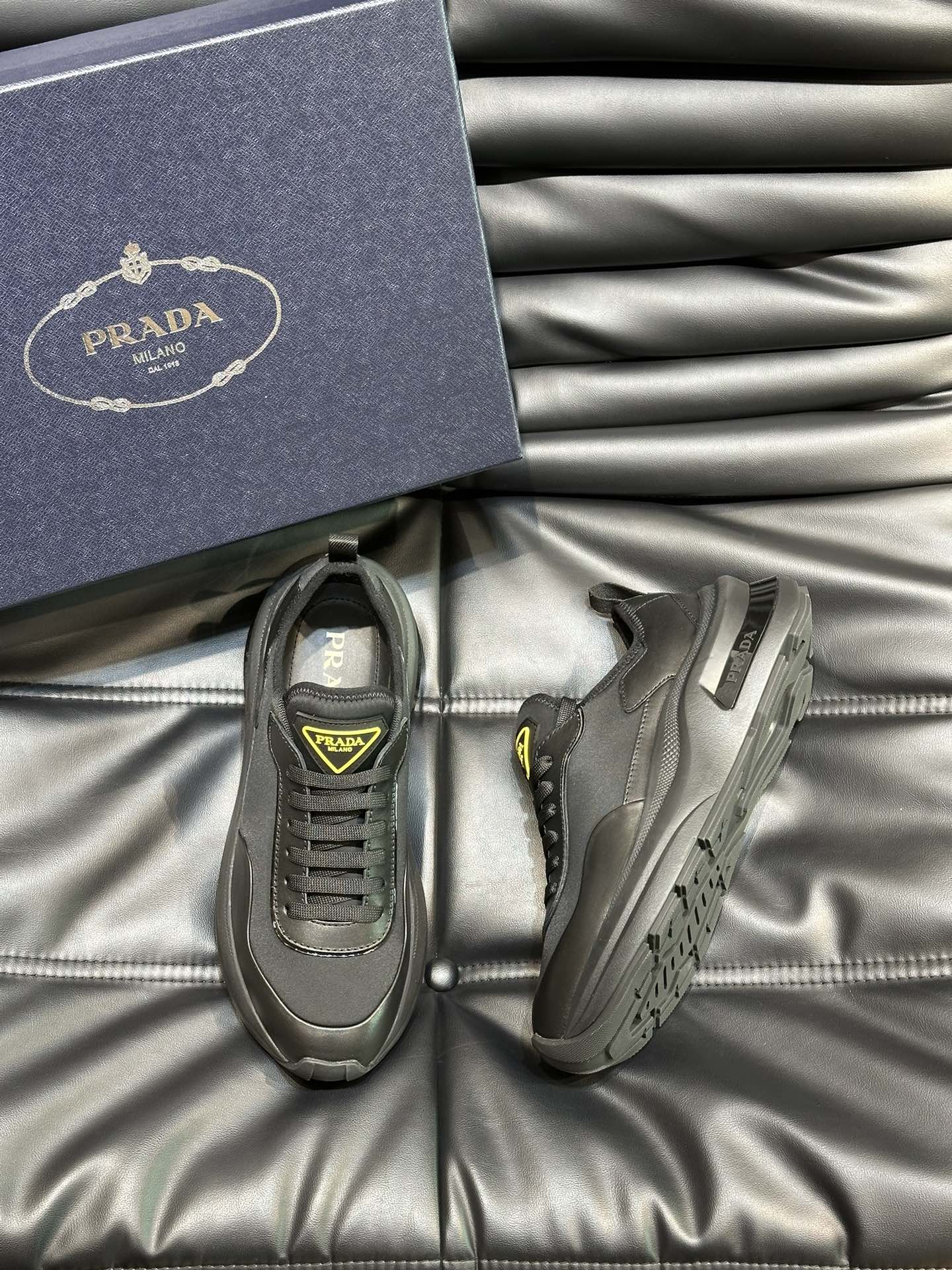 프라다 Prada 스니커즈