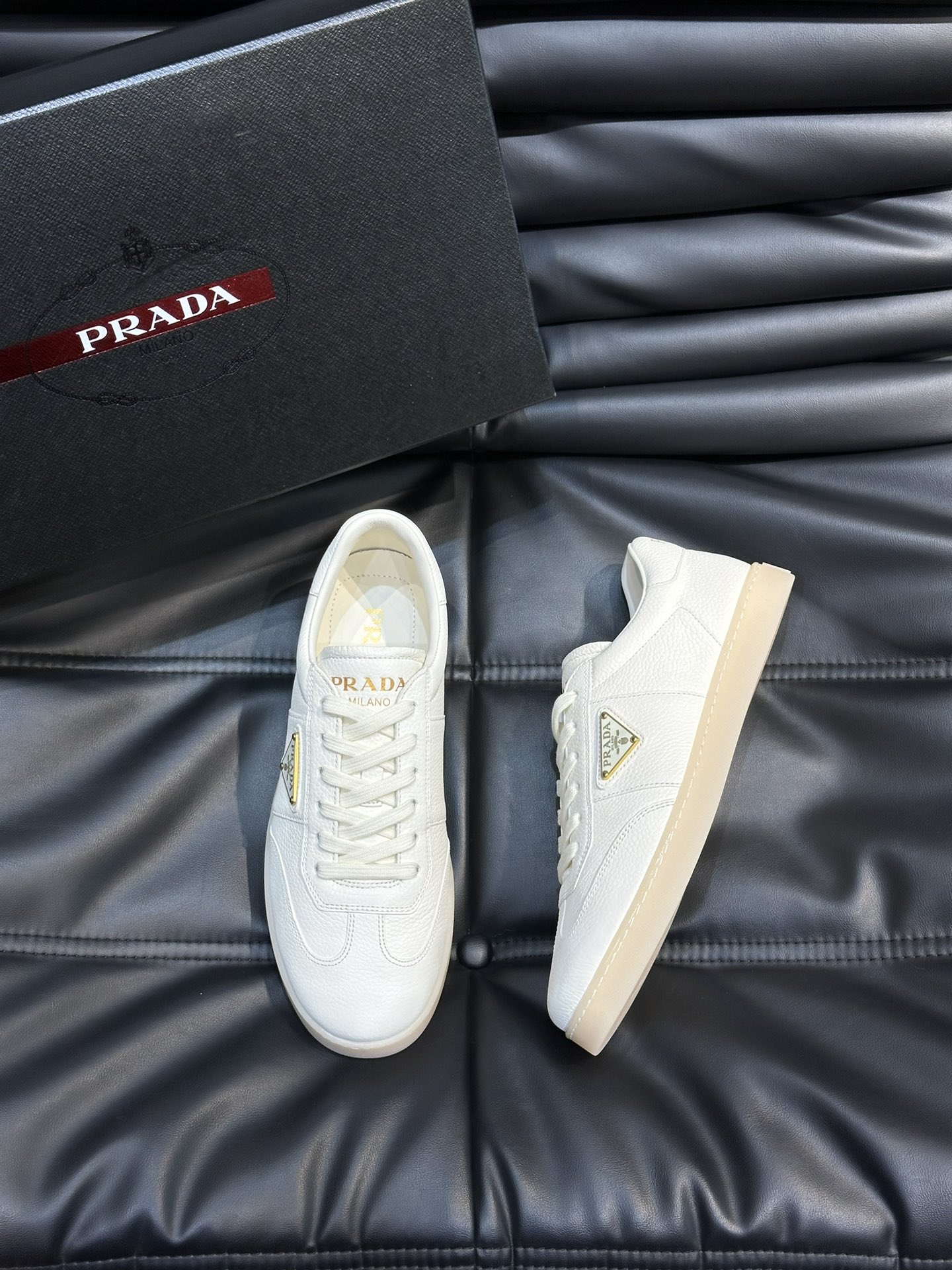 프라다 Prada 스니커즈