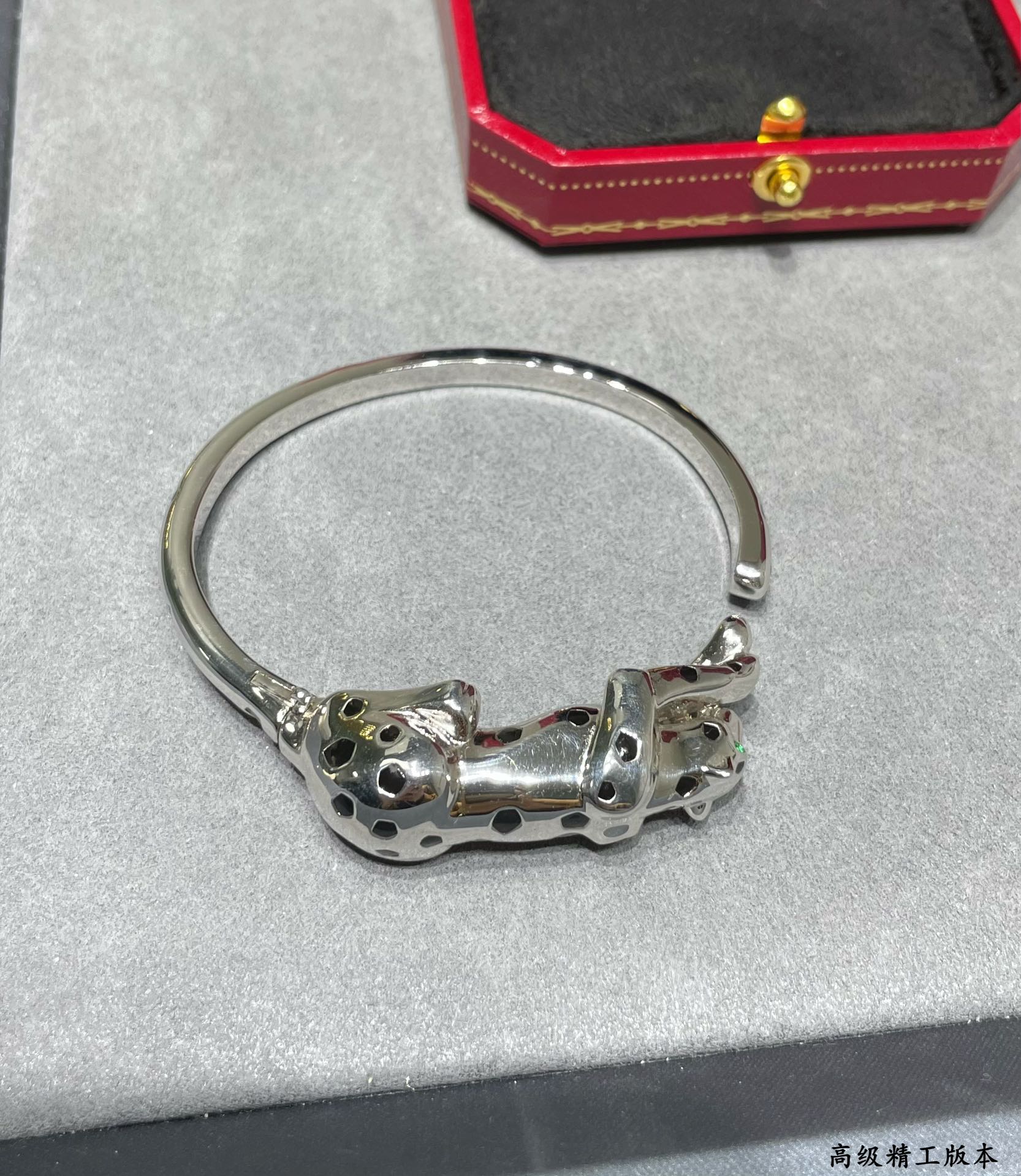 까르띠에 Cartier PANTHÈRE DE CARTIER 팬더 드 까르띠에 팔찌  화이트 골드