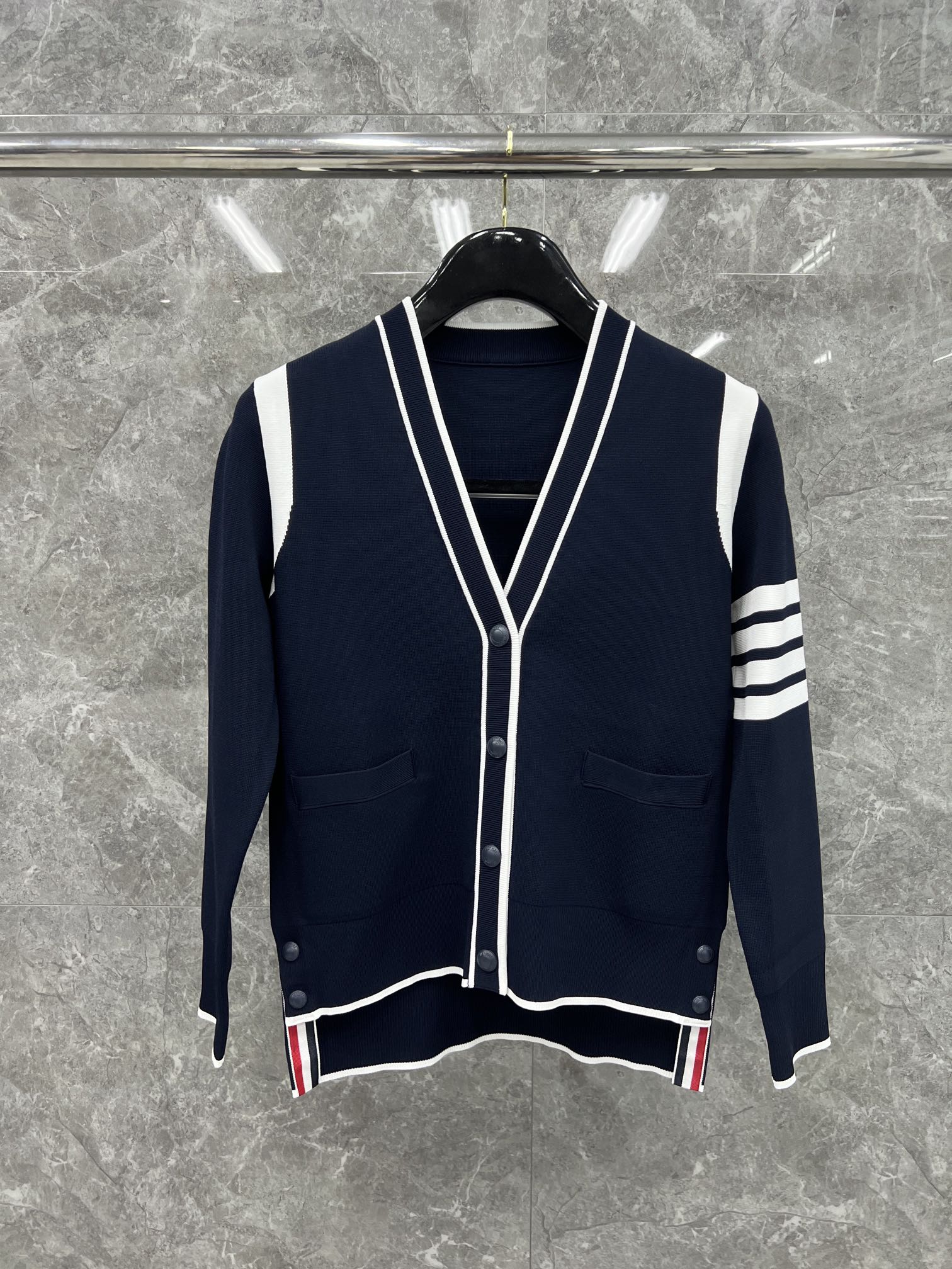 [대리석집] 톰브라운 Thom Browne 가디건