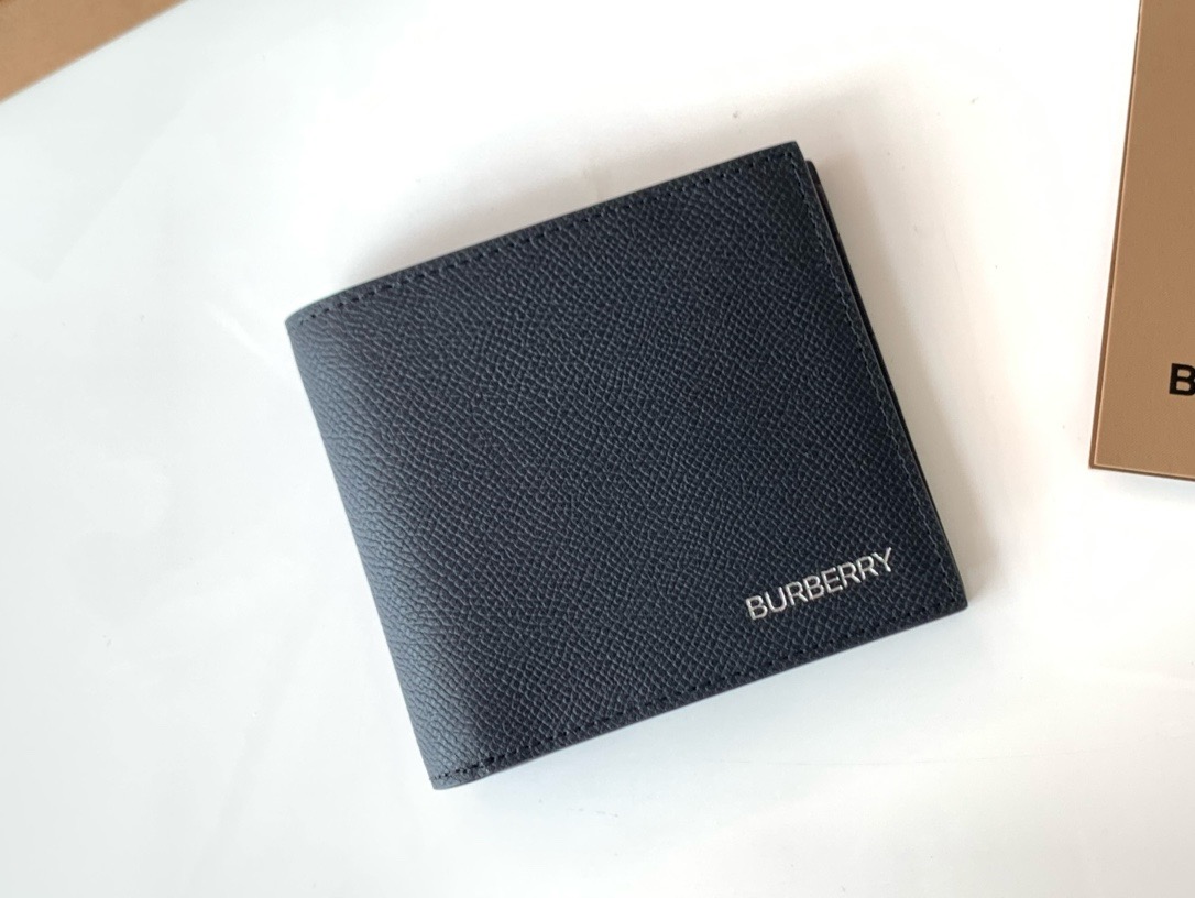 버버리 Burberry 80146531 지갑 11CM