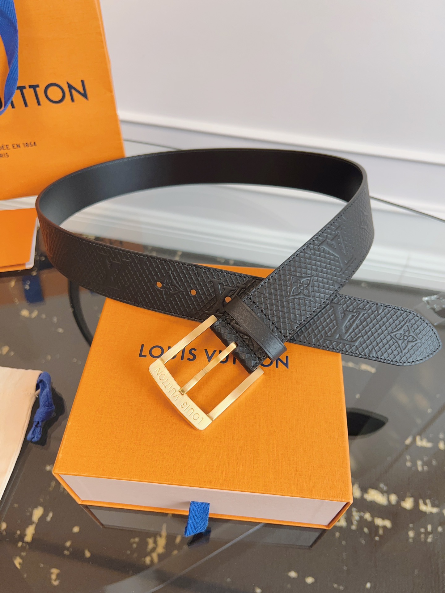 루이비통 Louis Vuitton 벨트 40mm