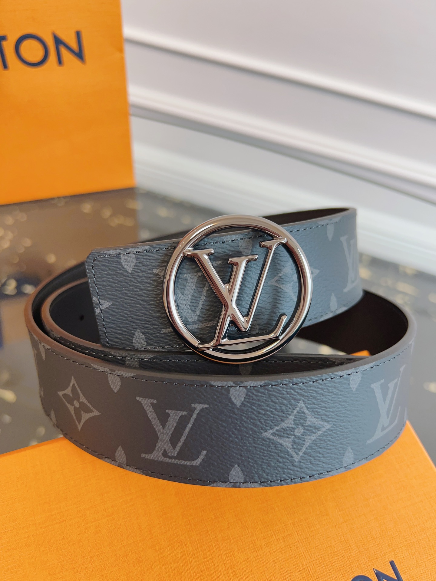 루이비통 Louis Vuitton 벨트 40mm