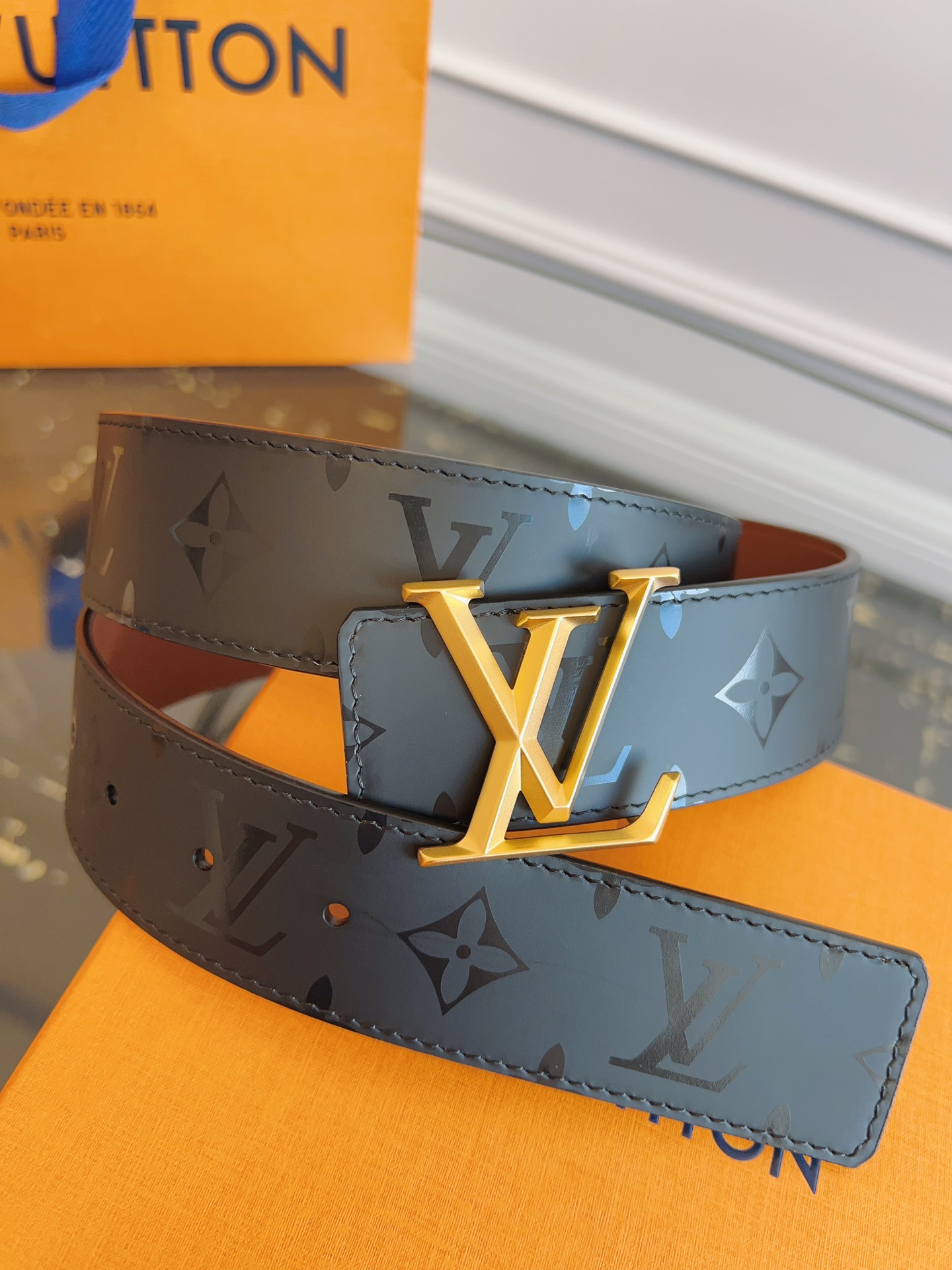 루이비통 Louis Vuitton 벨트 40mm