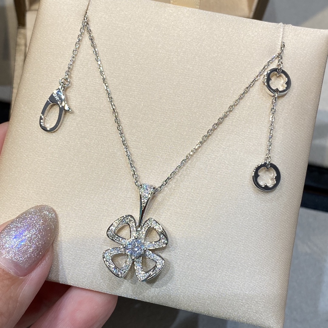 불가리 Bvlgari 피오레버  FIOREVER 목걸이