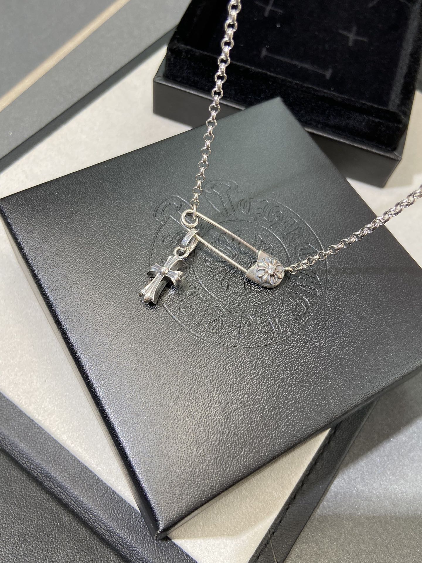 크롬하츠 Chrome Hearts 목걸이
