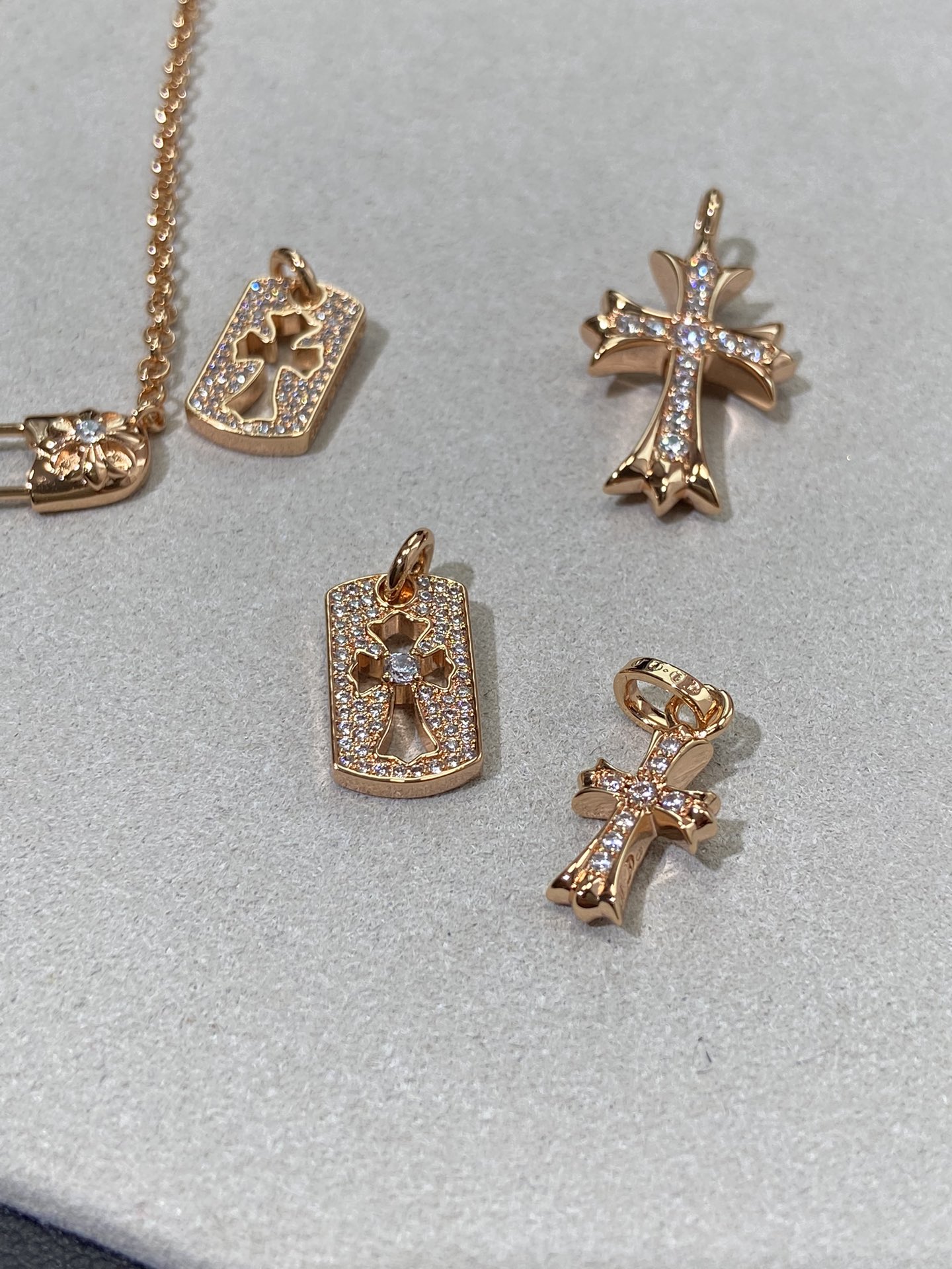 크롬하츠 Chrome Hearts 펜던 트 Multiple pendants are free to match