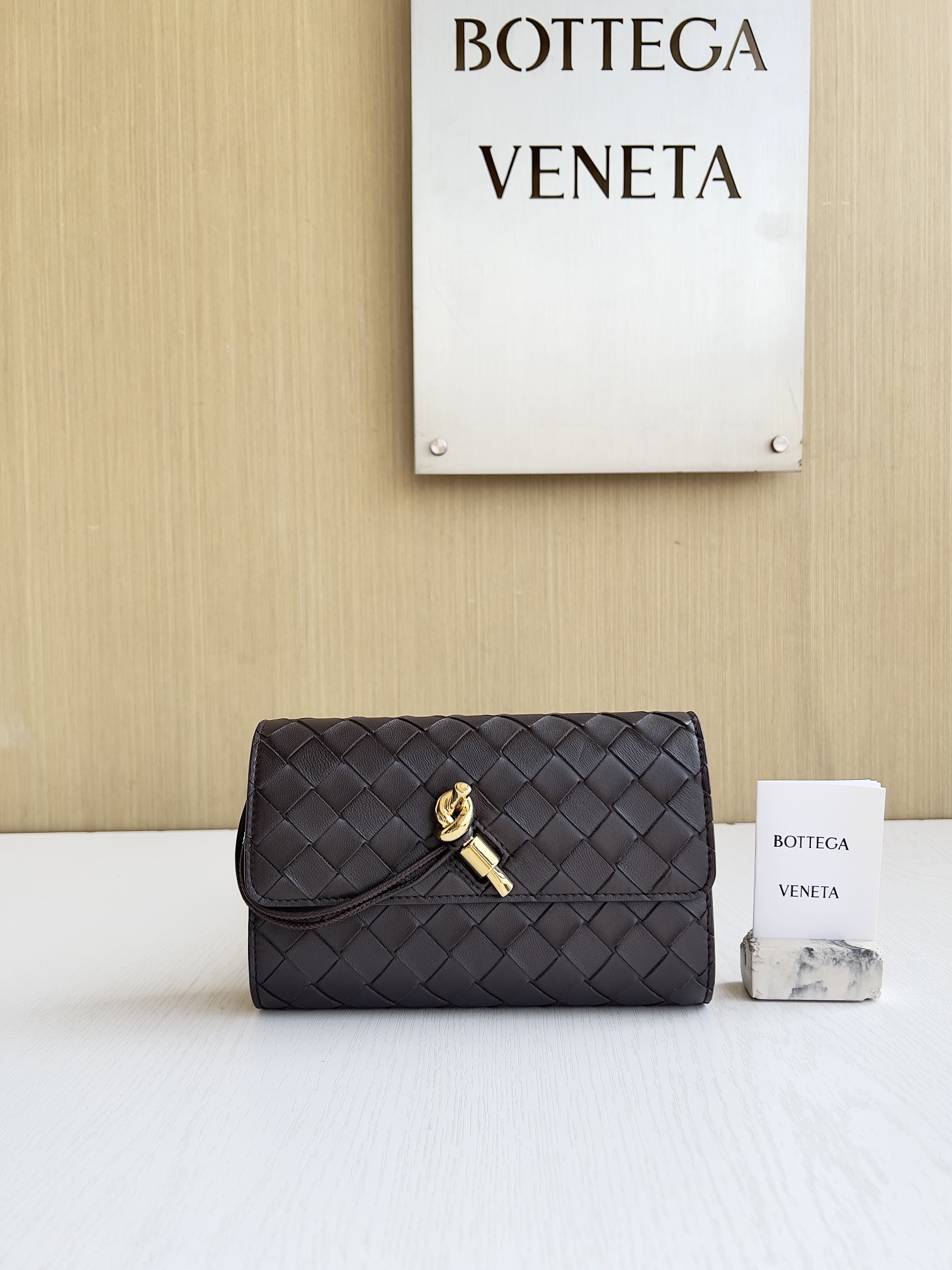 보테가 베네타 Bottega Veneta Bi-Fold Wallet 반지갑 741504