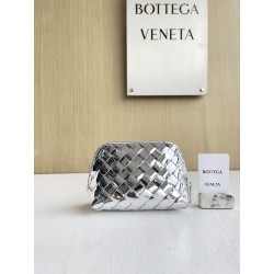 보테가베네타 Bottega Veneta 파우치