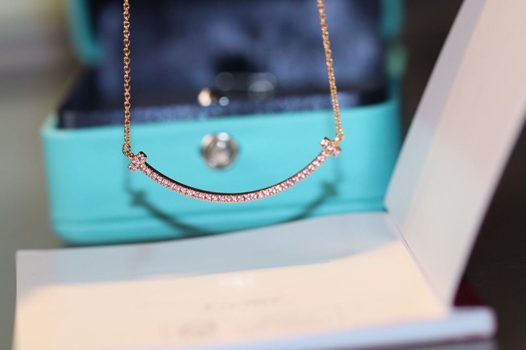 티파니 Tiffany&Co 네로우 Tiffany T 목걸이