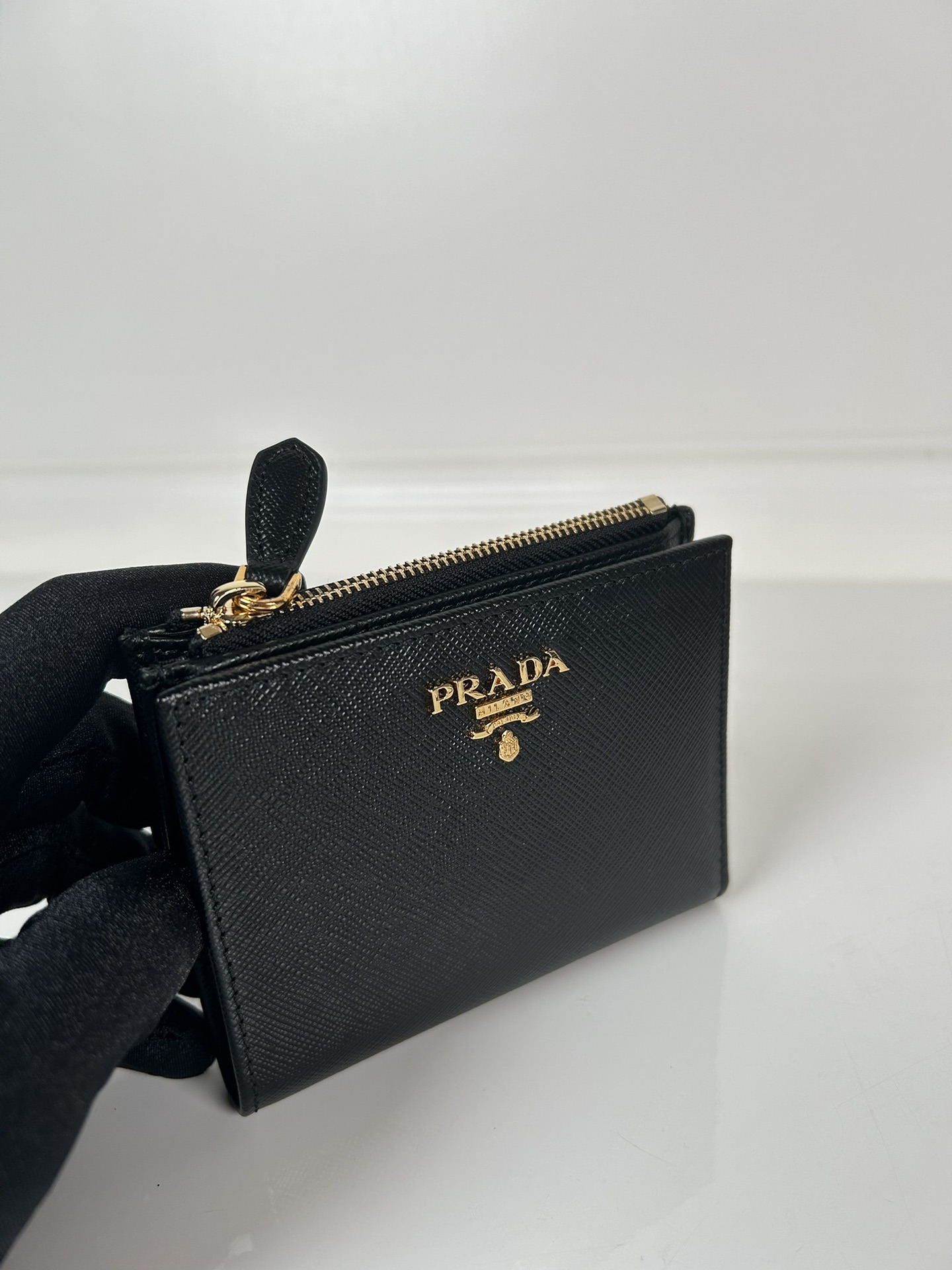 프라다 Prada 1MIO5O 지갑 11.5CM