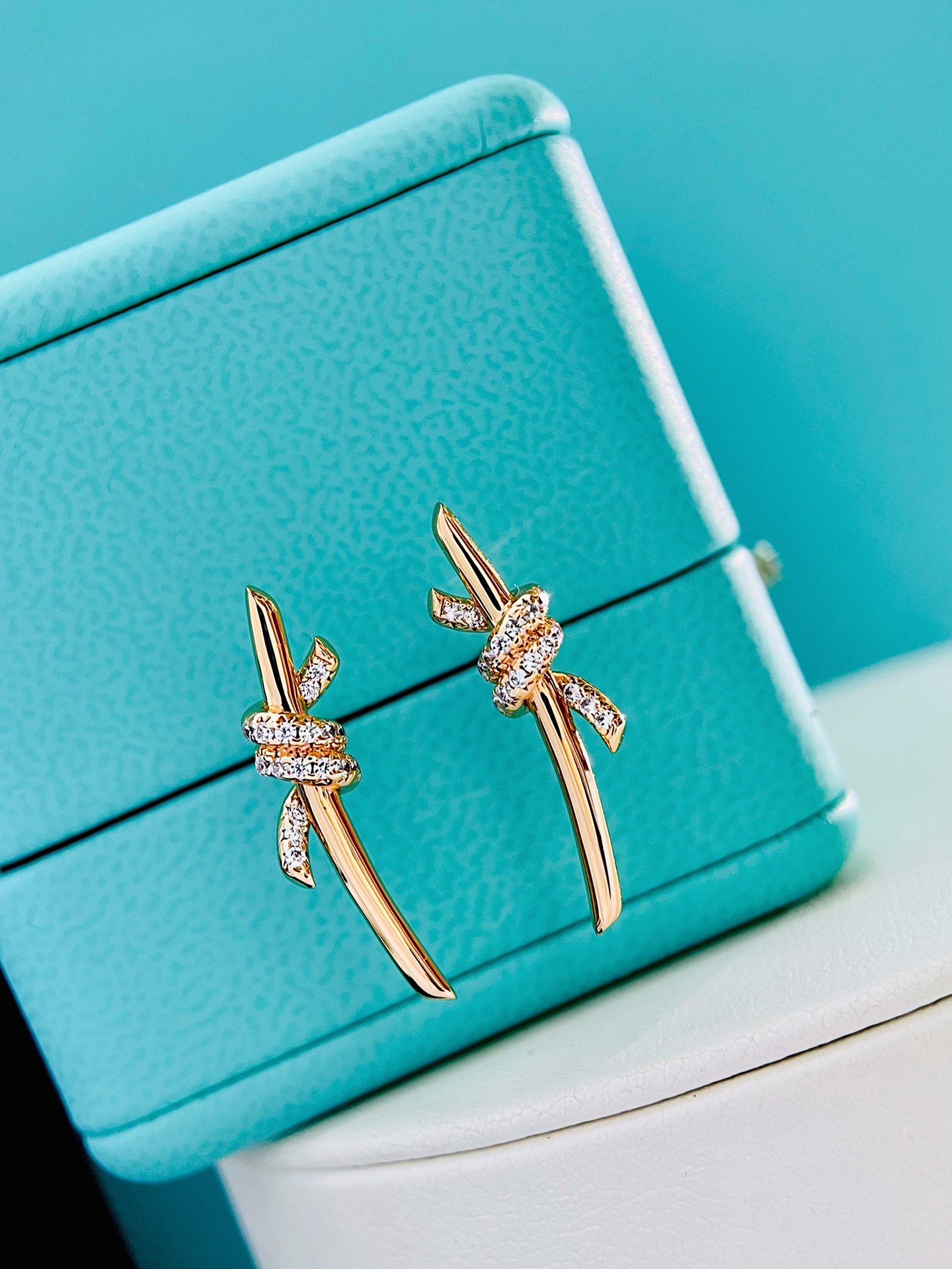티파니 Tiffany&Co Tiffany Knot 티파니 노트 귀걸이