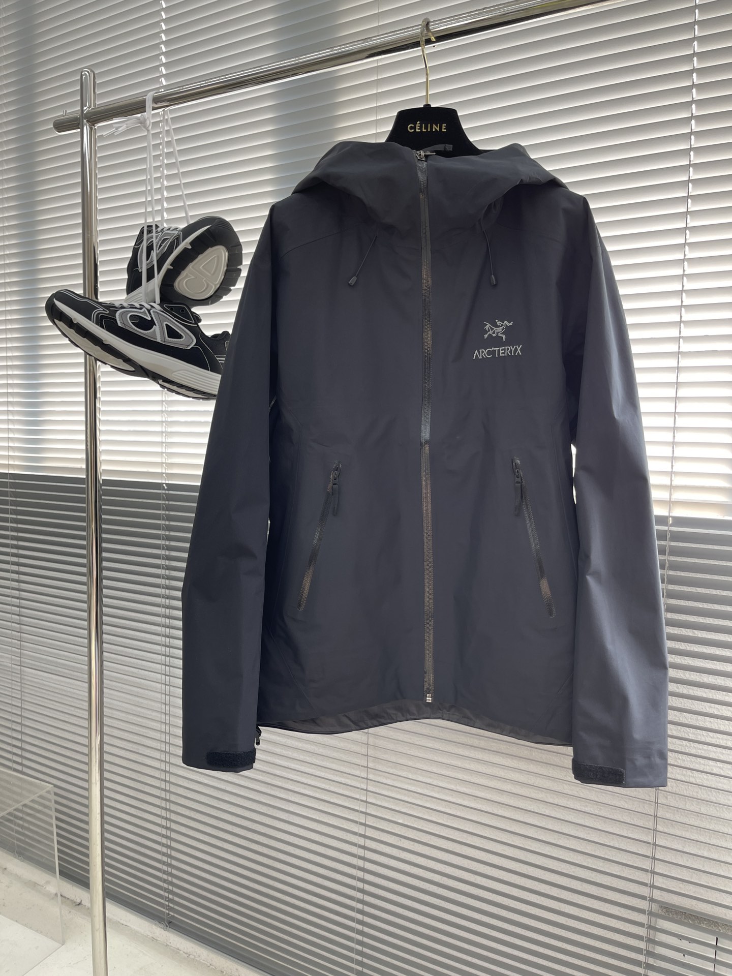 아크테릭스 ARC'TERYX 재킷