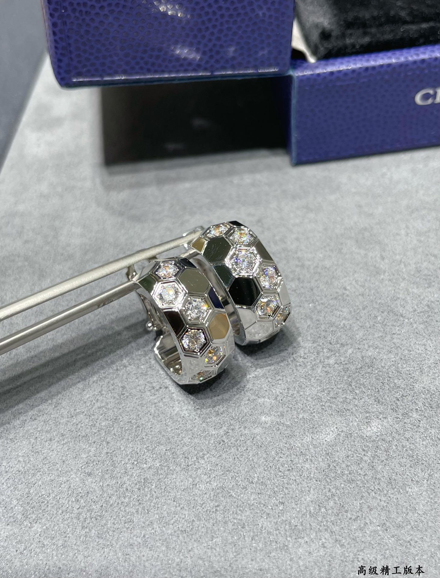쇼메 Chaumet BEE MY LOVE 귀걸이