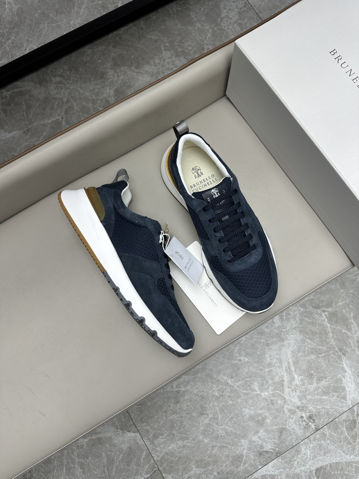 Brunello Cucinelli 스니커즈