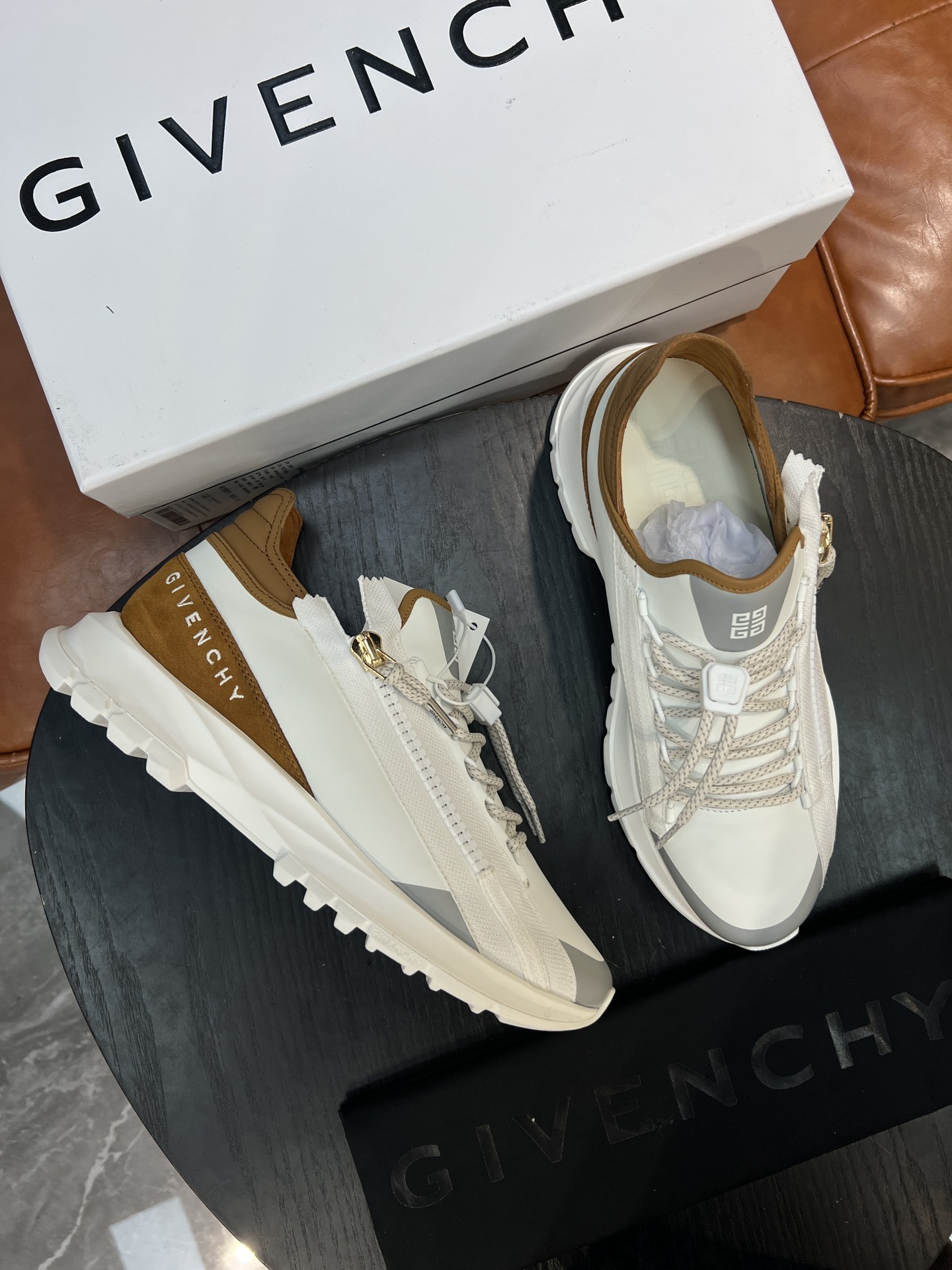 지방시 Givenchy 스니커즈