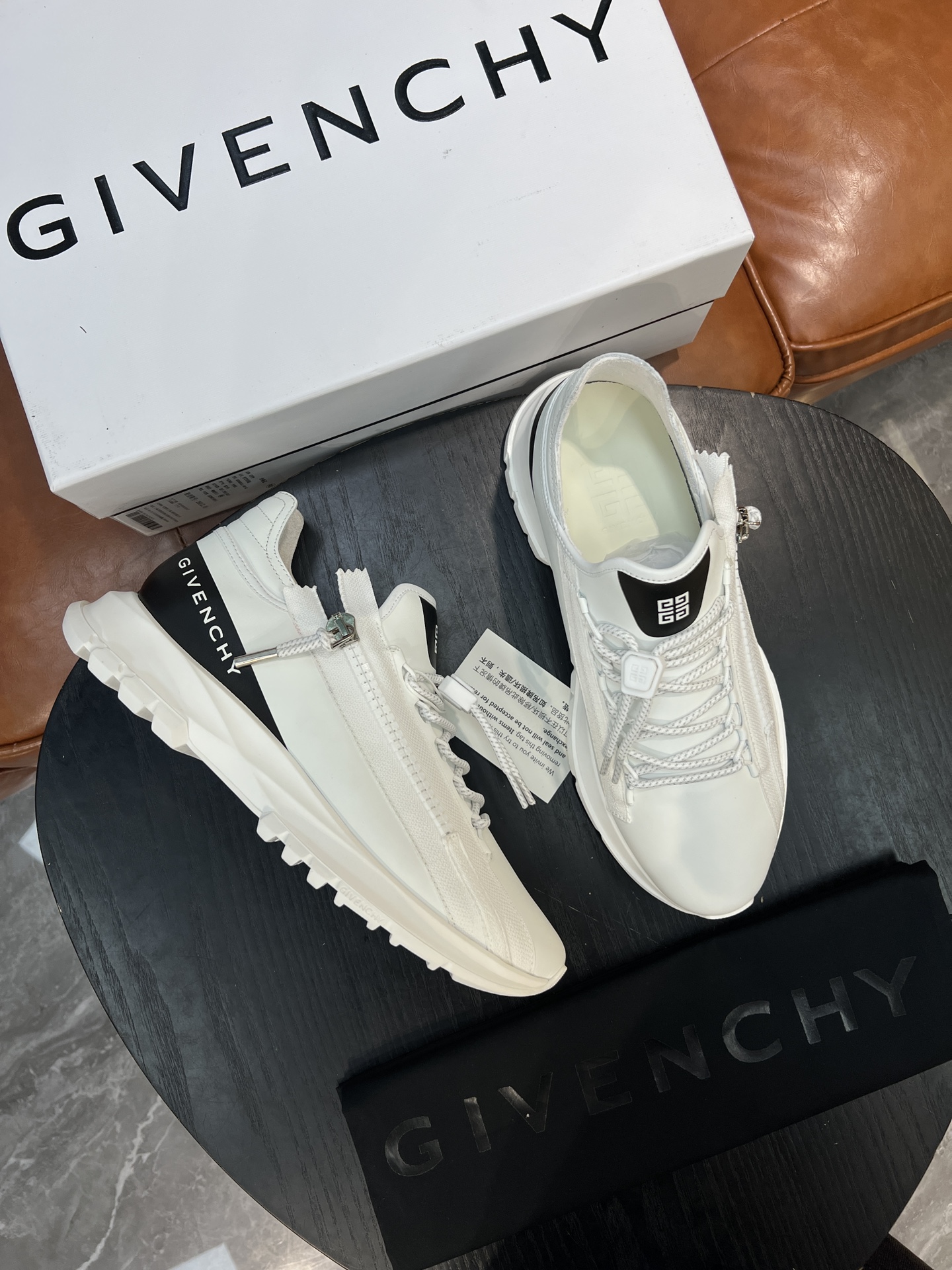 지방시 Givenchy 스니커즈