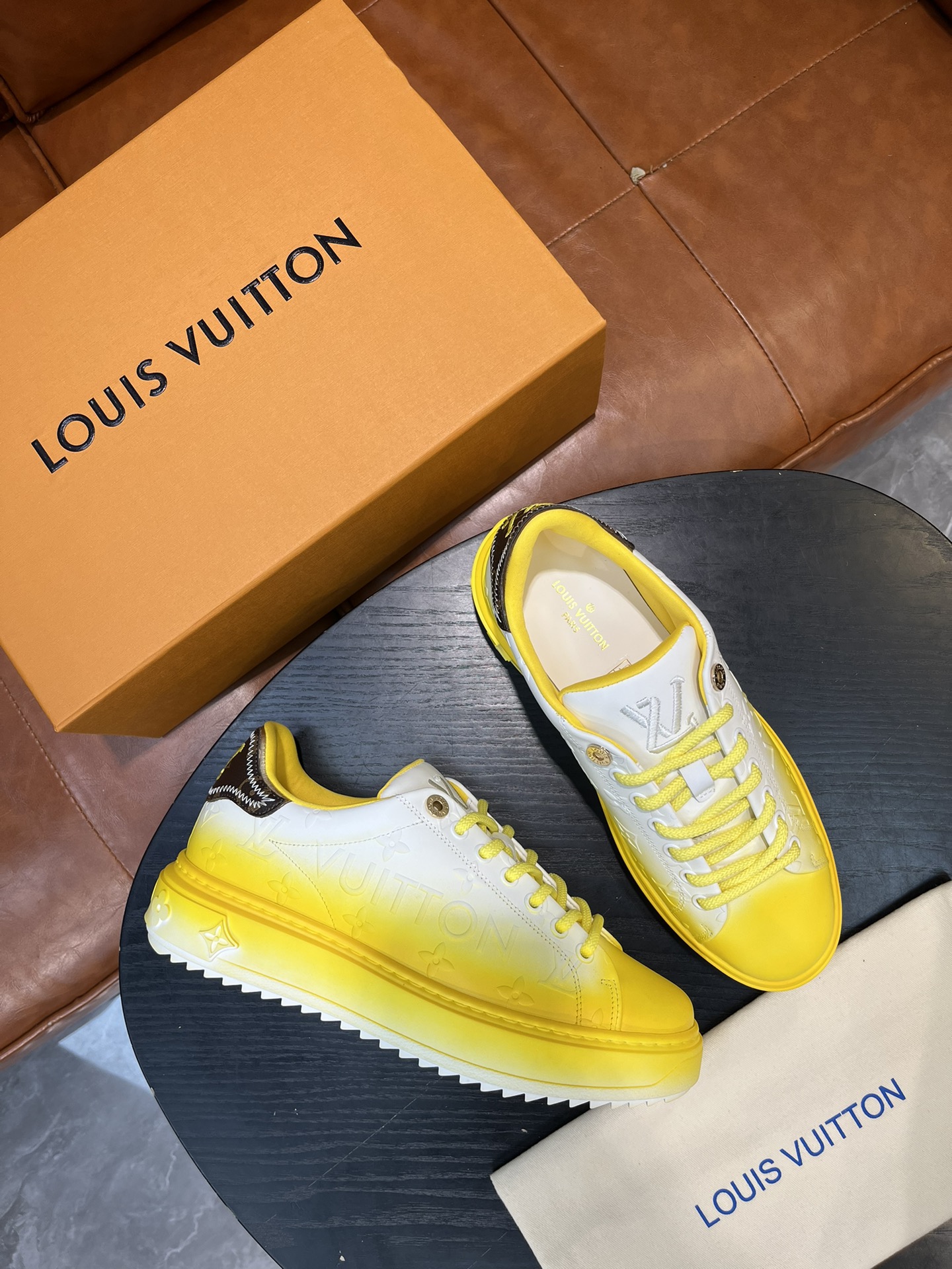 루이비통 Louis Vuitton 스니커즈