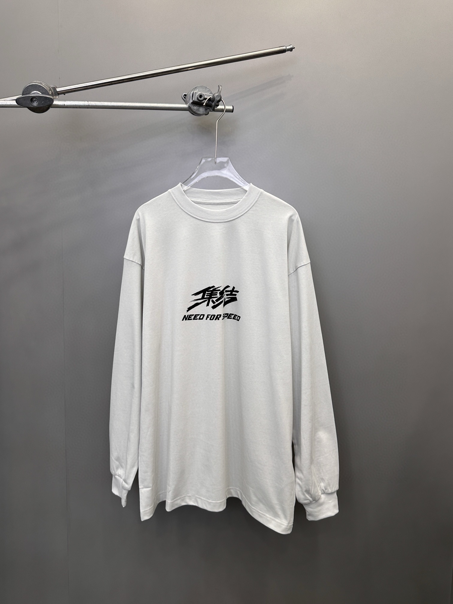 발렌시아가 Balenciaga 라운드 맨투맨