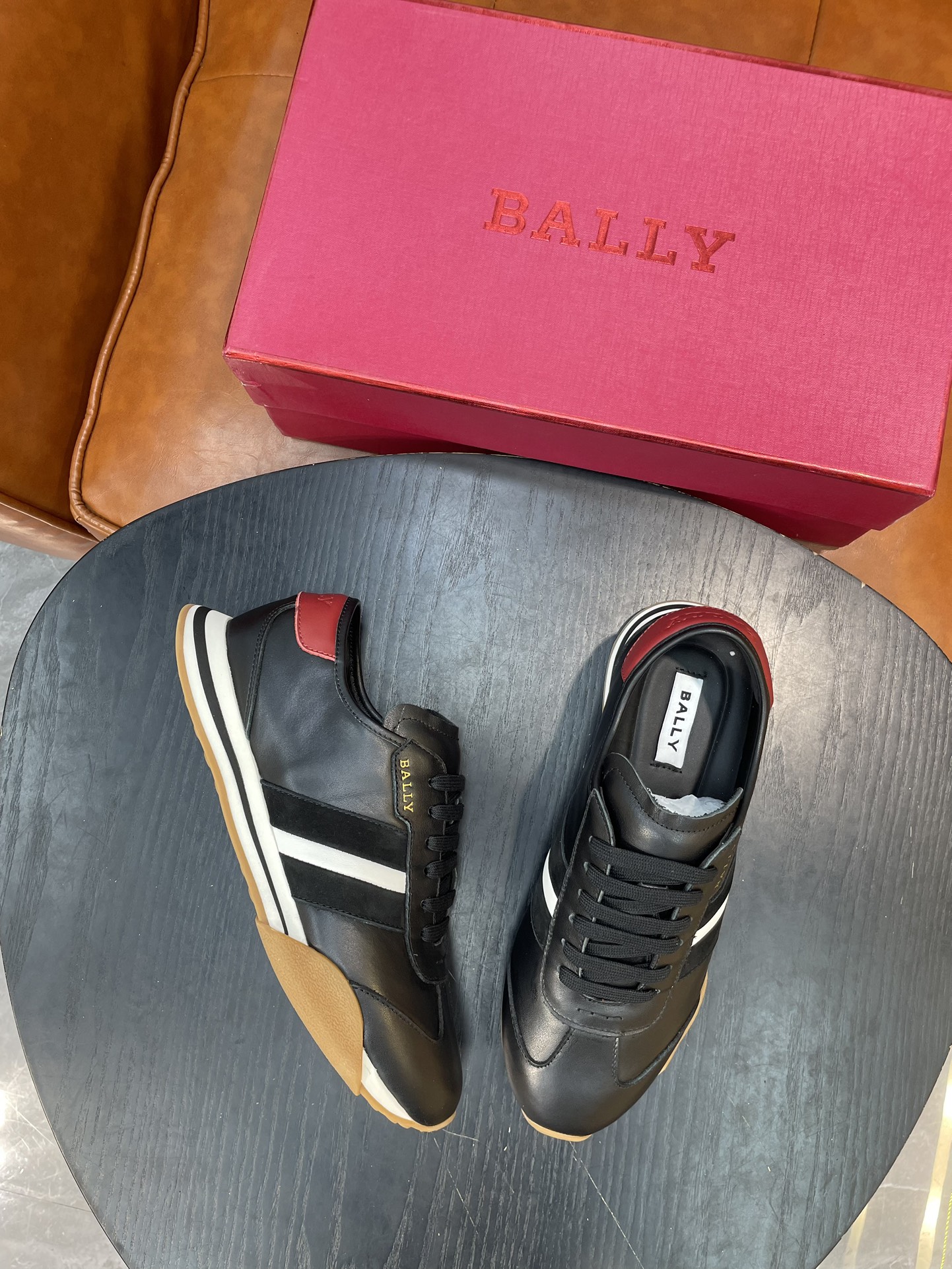 발리 BALLY 스니커즈