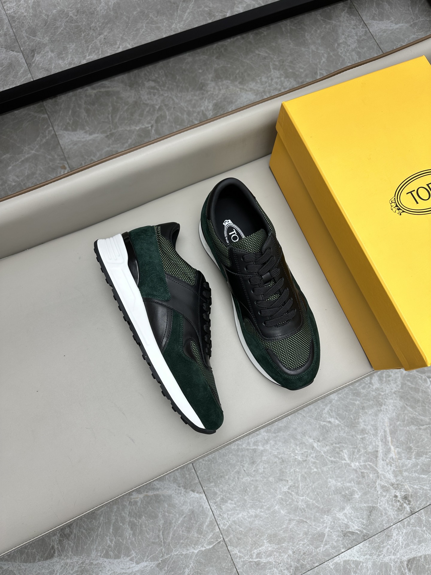 토즈 TOD'S 스니커즈