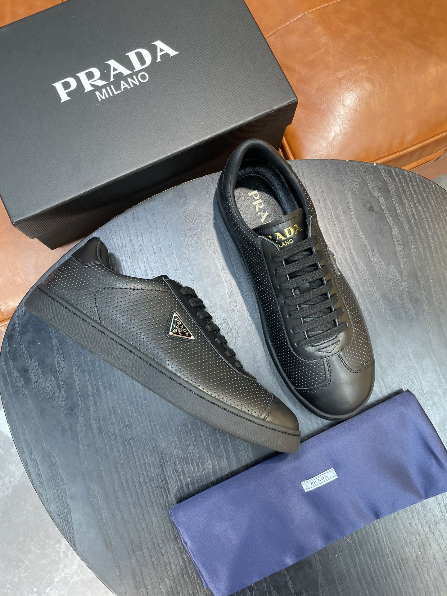 프라다 Prada 스니커즈