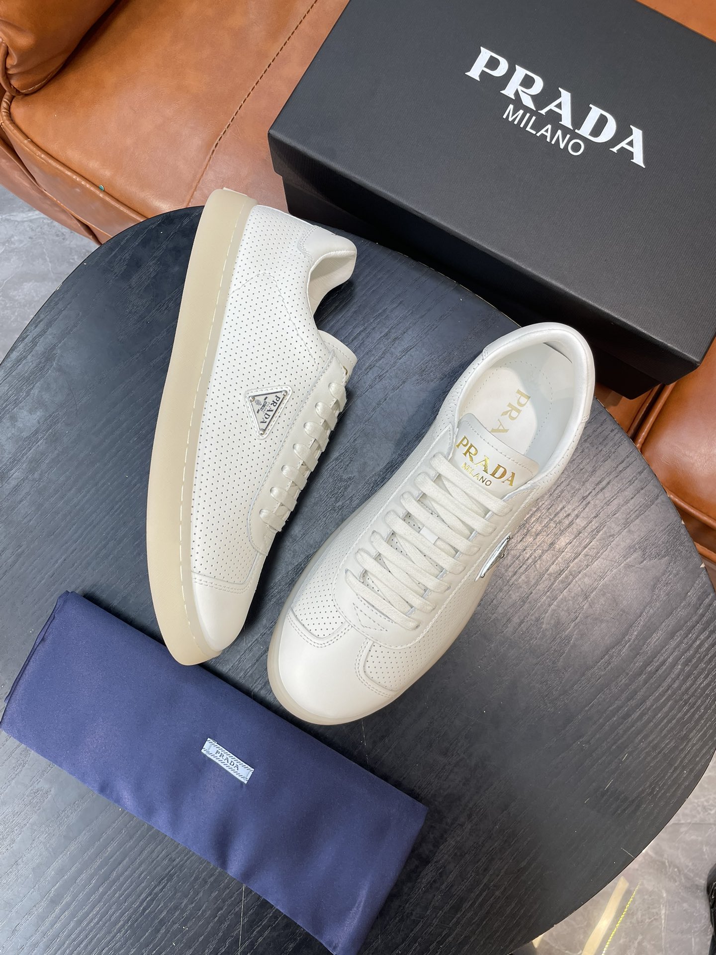 프라다 Prada 스니커즈