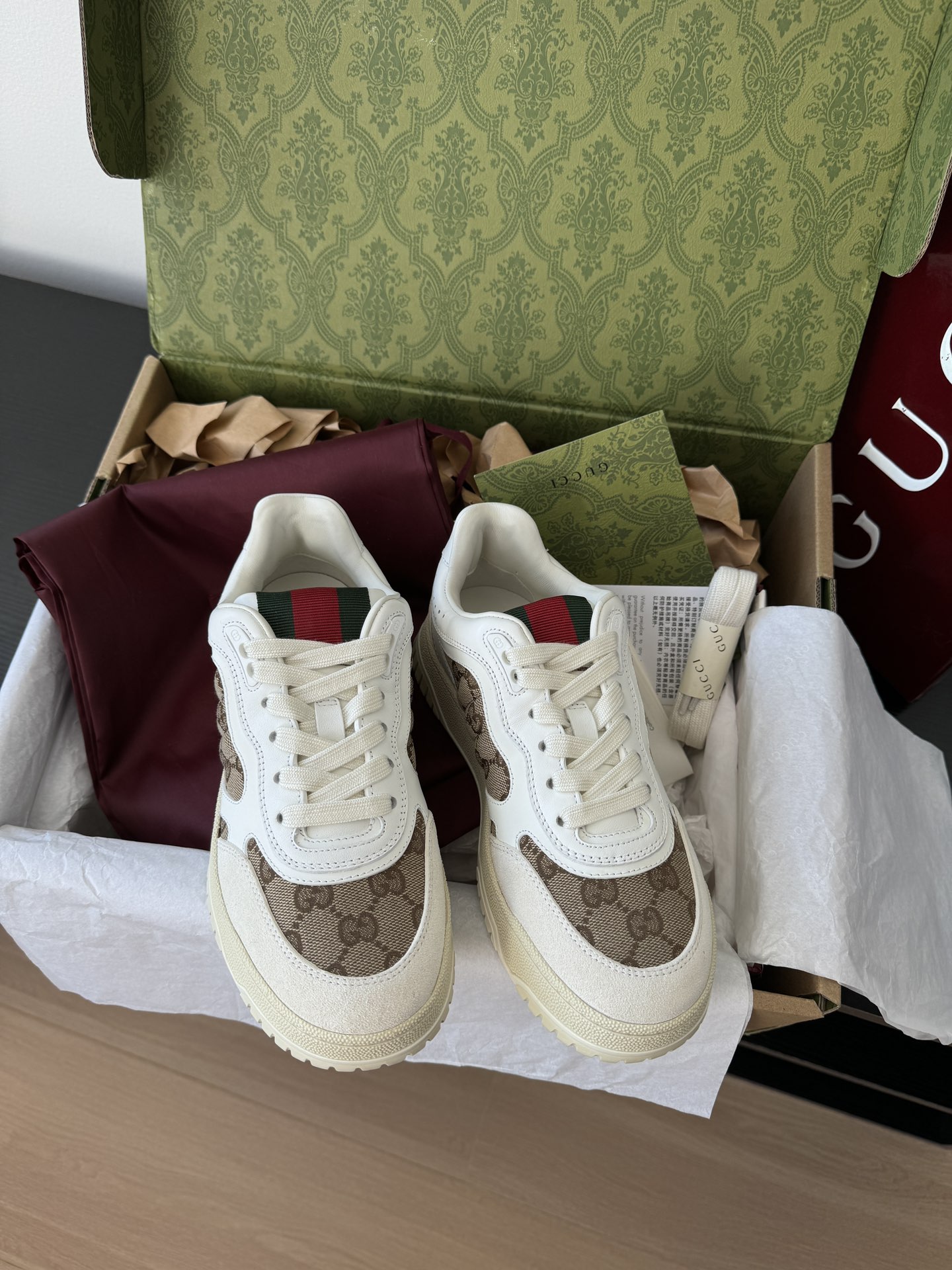 구찌 Gucci 스니커즈