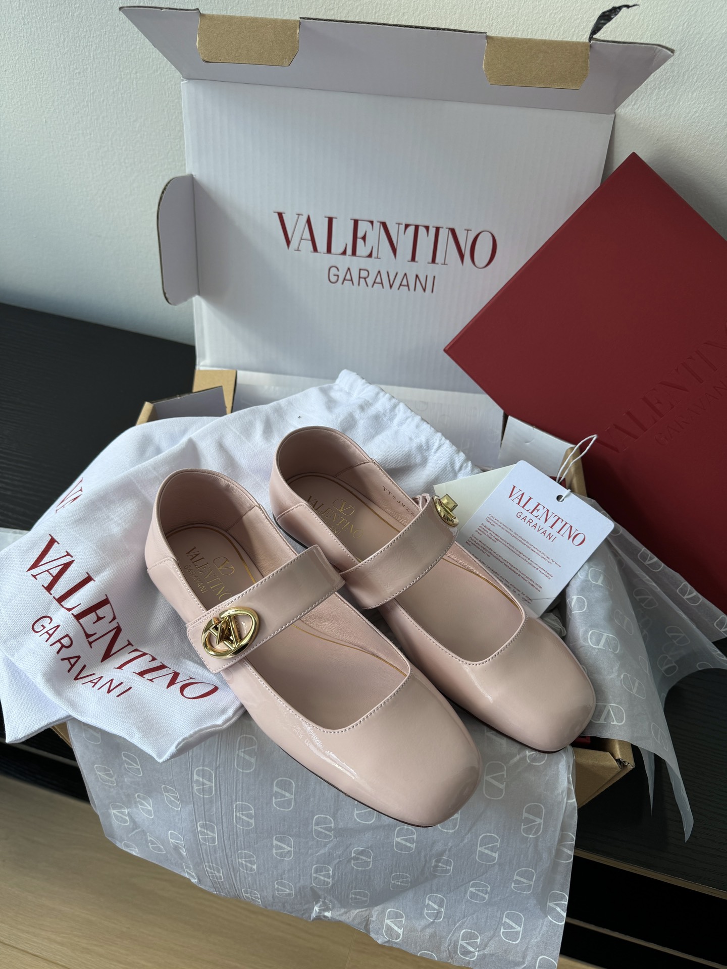 발렌티노 Valentino 톤온톤 스터드 락스터드 새틴 발레리나 핑크 피피