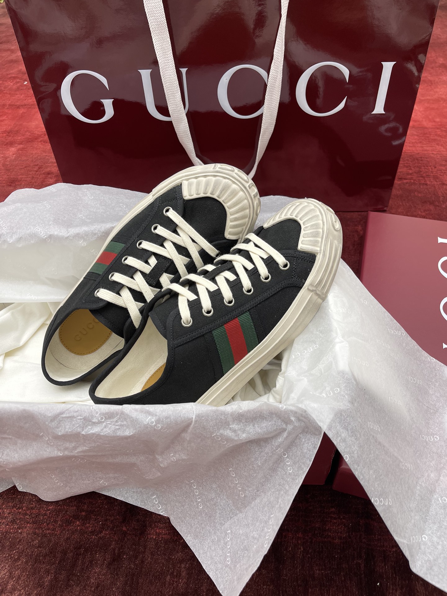 구찌 Gucci 스니커즈