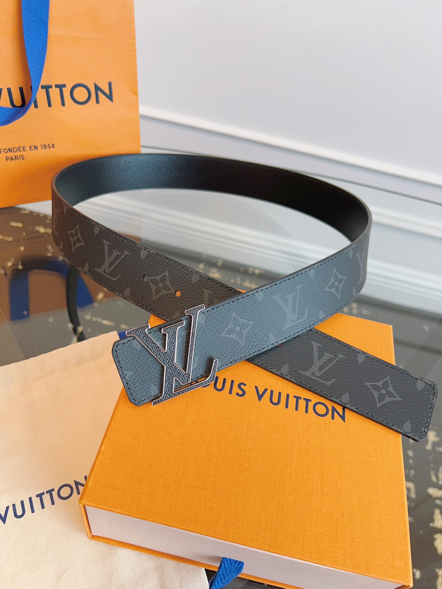 루이비통 Louis Vuitton 벨트 40mm