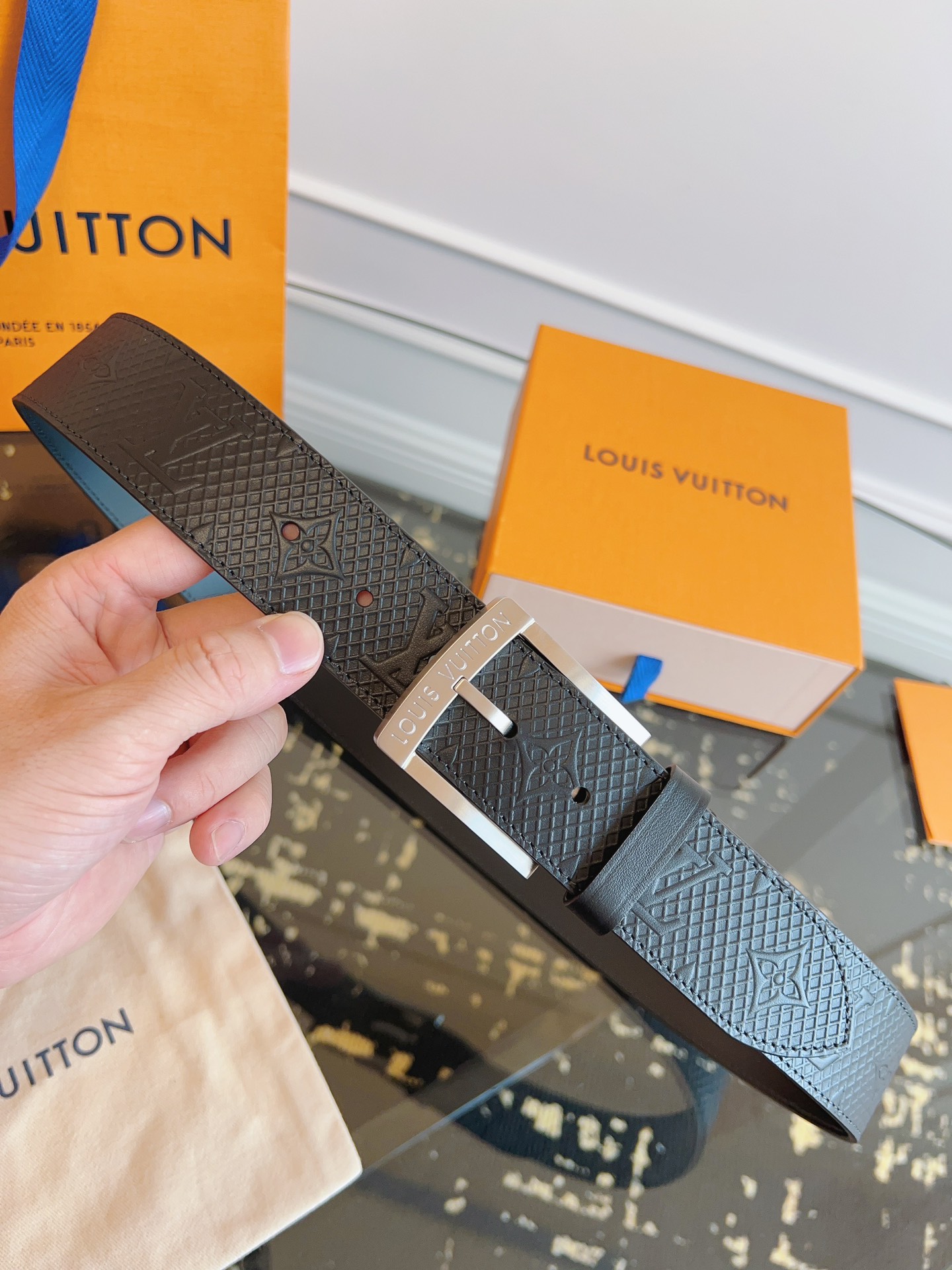 루이비통 Louis Vuitton 벨트 40mm