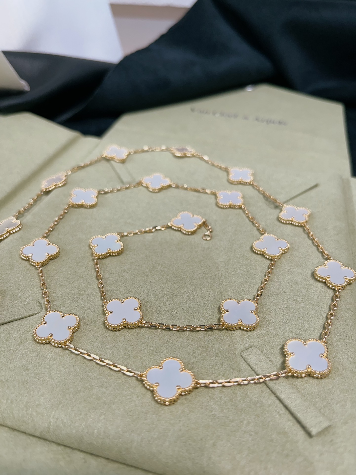 반클리프 Van Cleef & Arpels 빈티지 알함브라 Vintage Alhambra 목걸이
