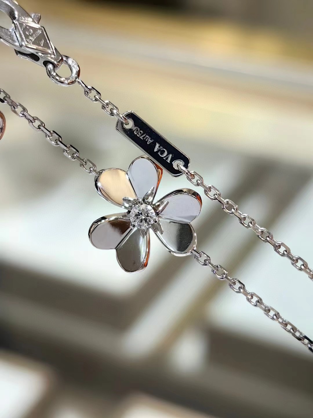 반클리프 Van Cleef & Arpels 팔찌