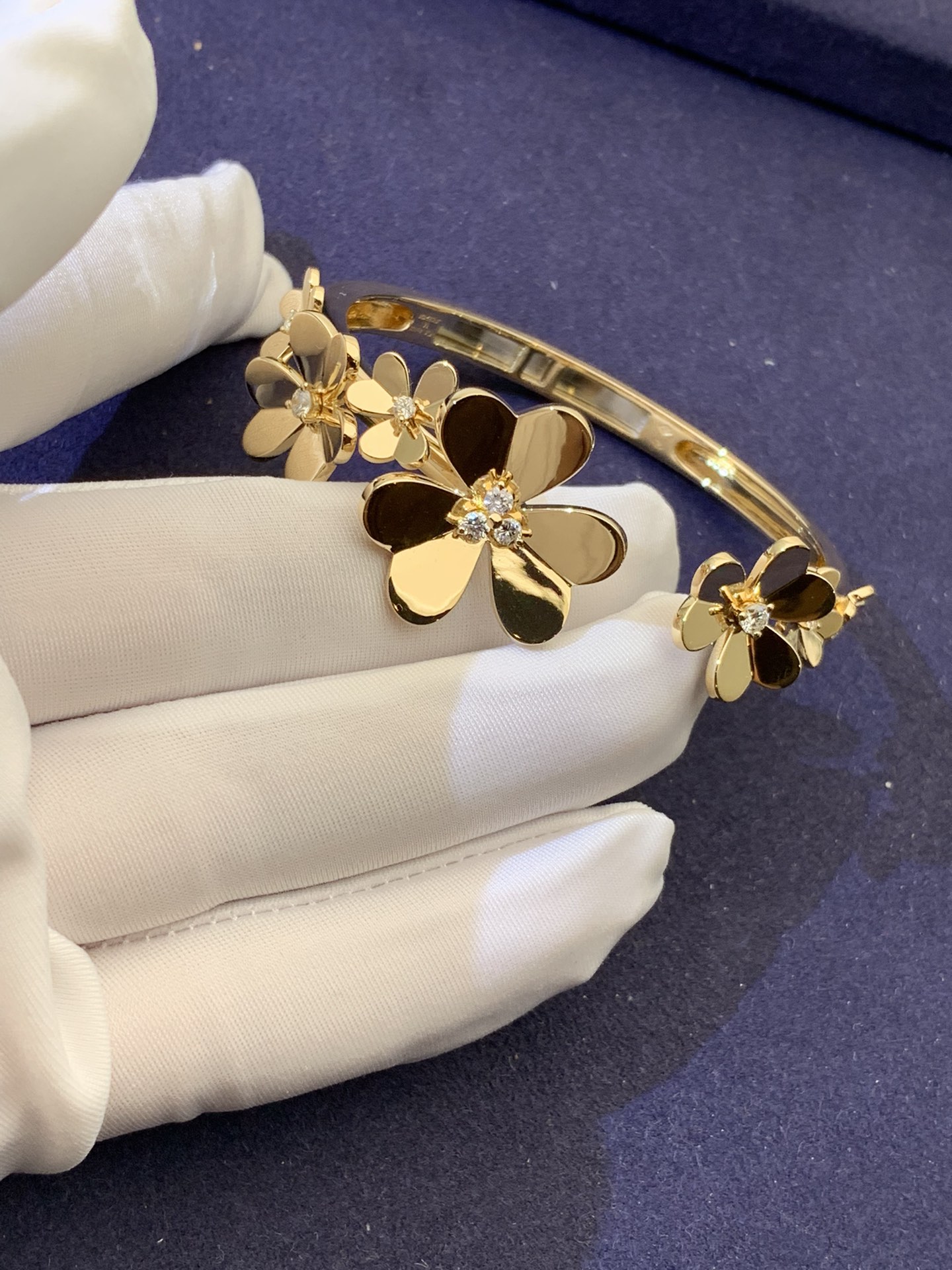 반클리프 Van Cleef & Arpels 팔찌